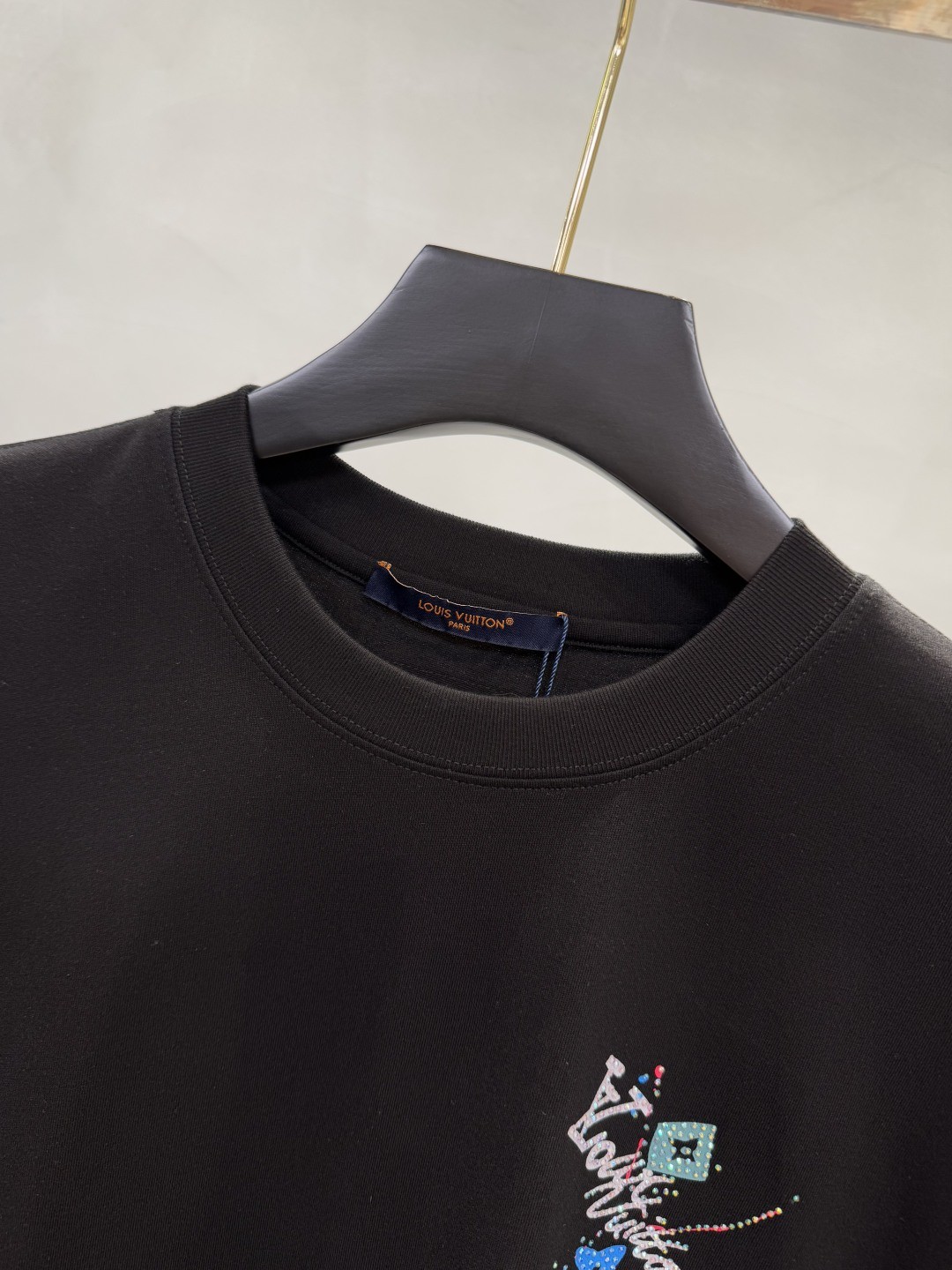 [LOUIS VUITTON-루이비통] 루이비통 프린트 로고 반팔티