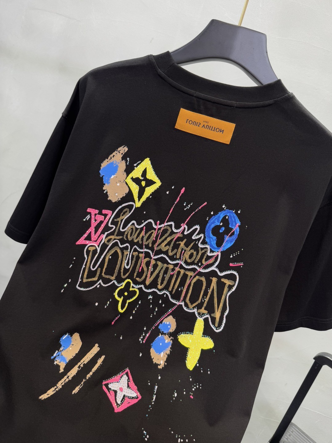 [LOUIS VUITTON-루이비통] 루이비통 프린트 로고 반팔티