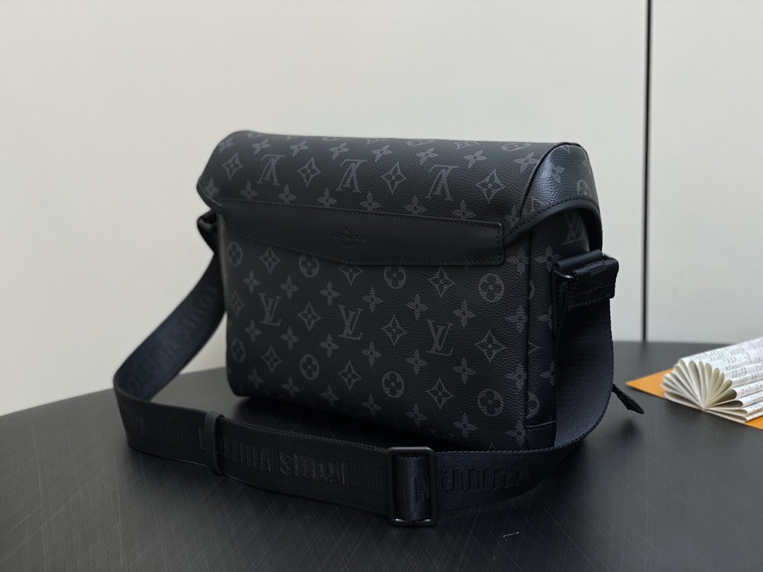 [LOUIS VUITTON-루이비통] 루이비통 메신저 보야주 M12517