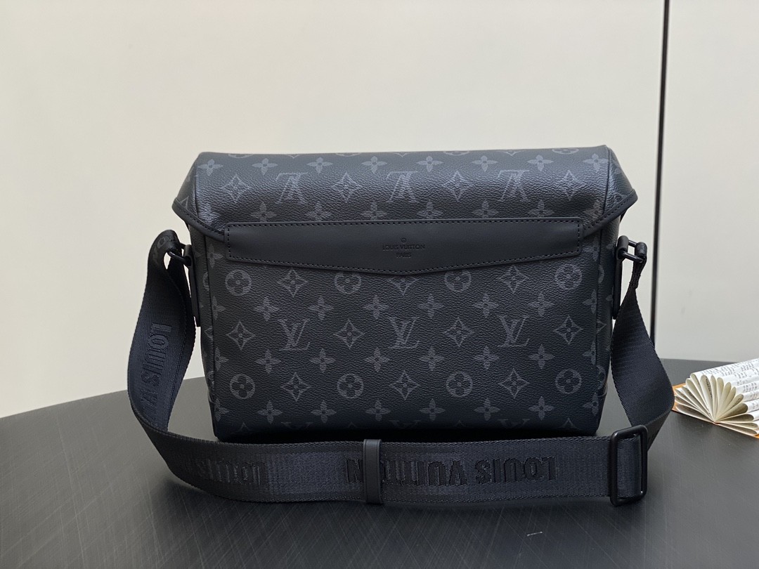 [LOUIS VUITTON-루이비통] 루이비통 메신저 보야주 M12517
