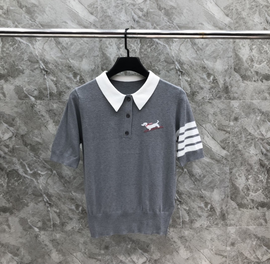 [TOM BROWNE -톰브라운 ] 톰브라운 여성 헥터 아이콘 폴로 반팔 니트