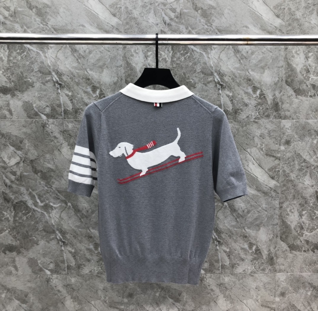 [TOM BROWNE -톰브라운 ] 톰브라운 여성 헥터 아이콘 폴로 반팔 니트