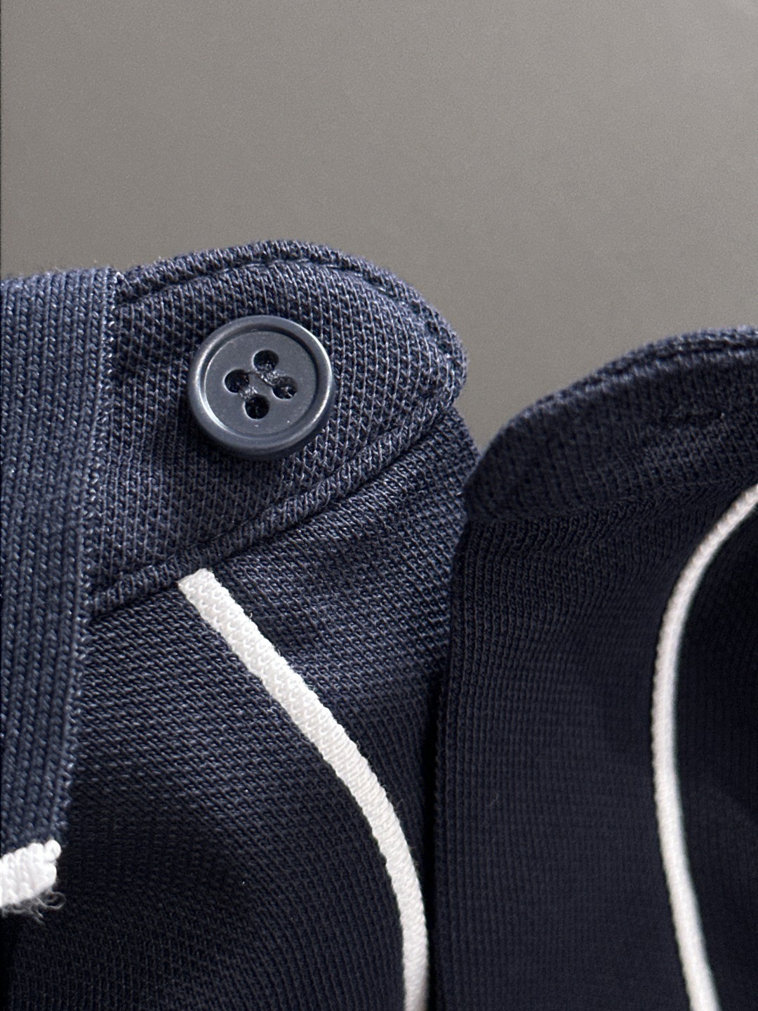 [MONCLER-몽클레어] 몽클레어 캐주얼 비즈니스 반팔 셔츠