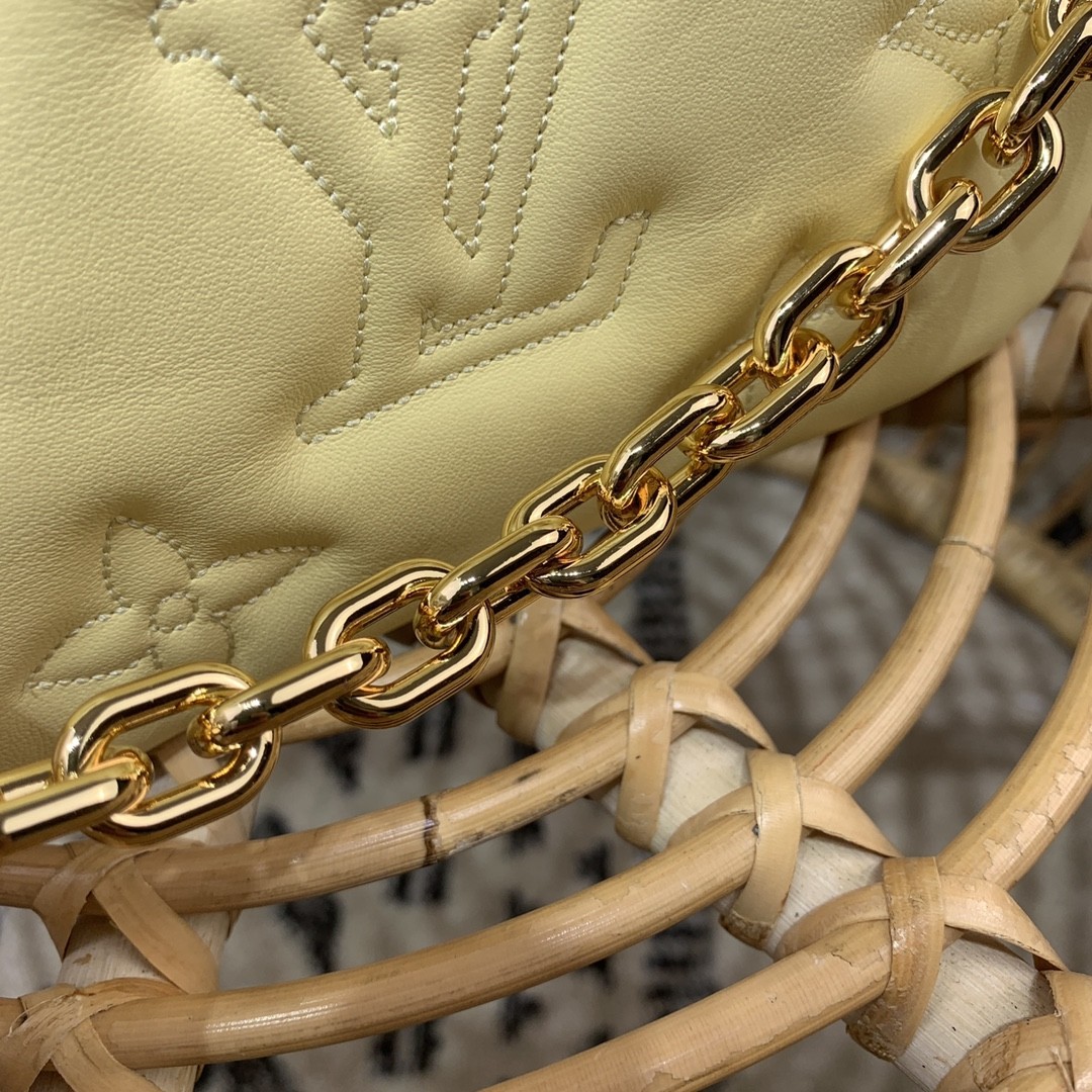 루이비통 LV Wallet on Strap 월릿 온 스트랩 숄더 백