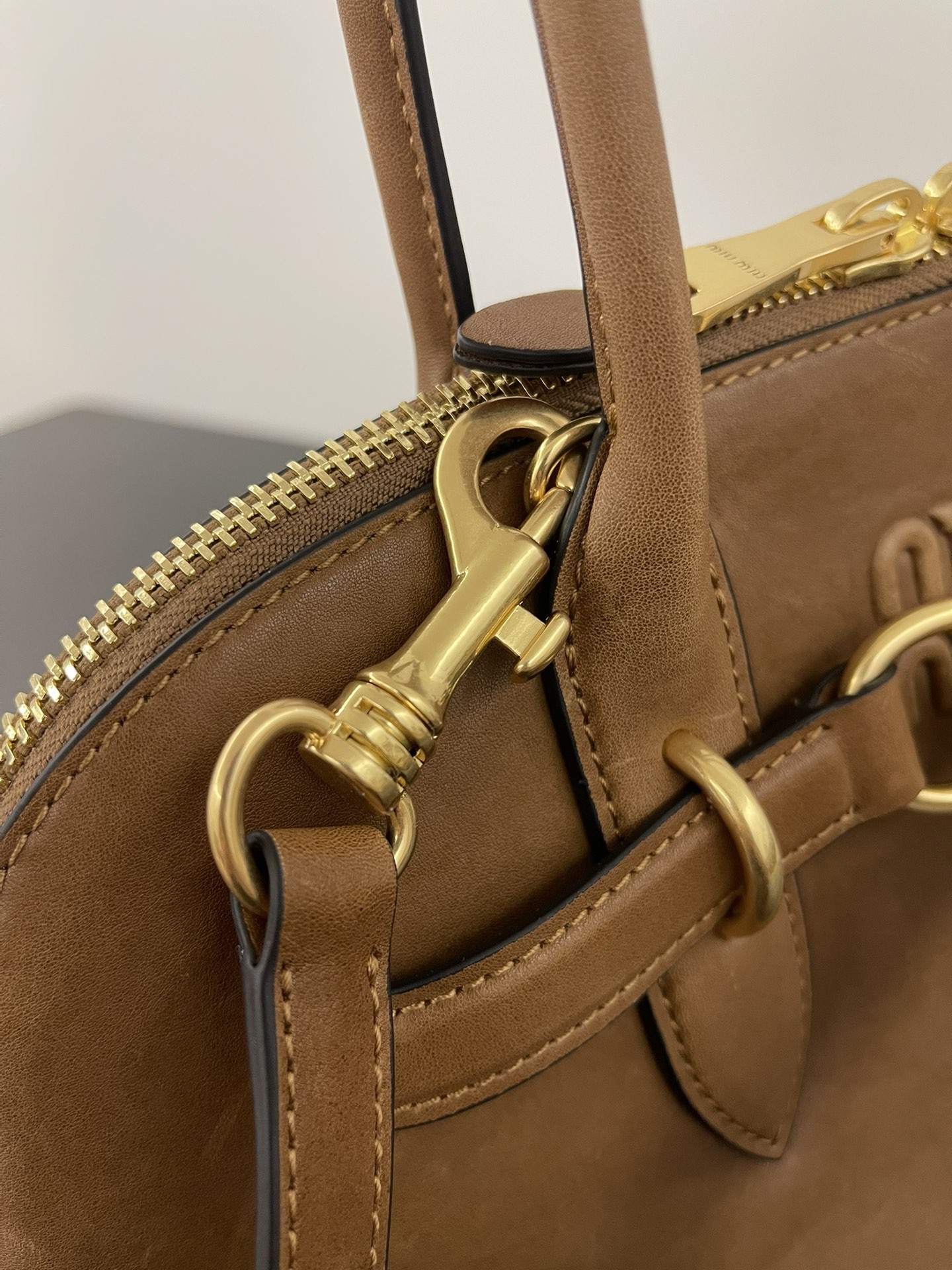 [MIU MIU-미우미우] 미우미우 24FW 여성 아방뛰르 토트숄더백