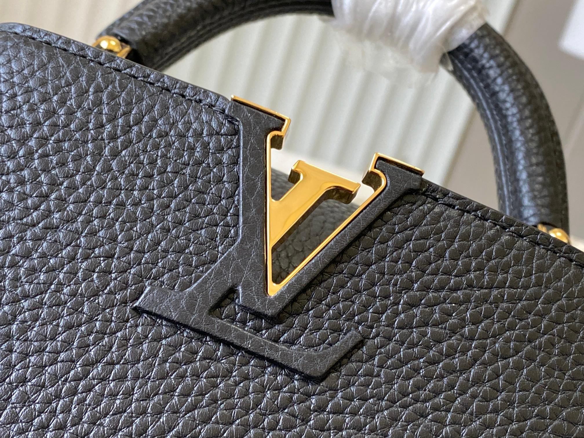 [LOUIS VUITTON-루이비통] 루이비통 카푸신 미니 M48865