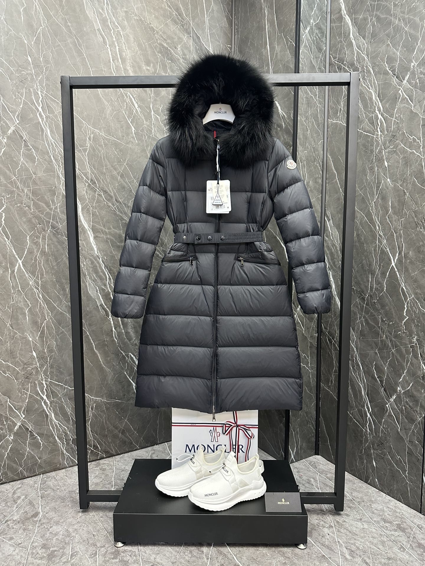 [MONCLER-몽클레어] 몽클레어 보에딕 여성 롱 패딩
