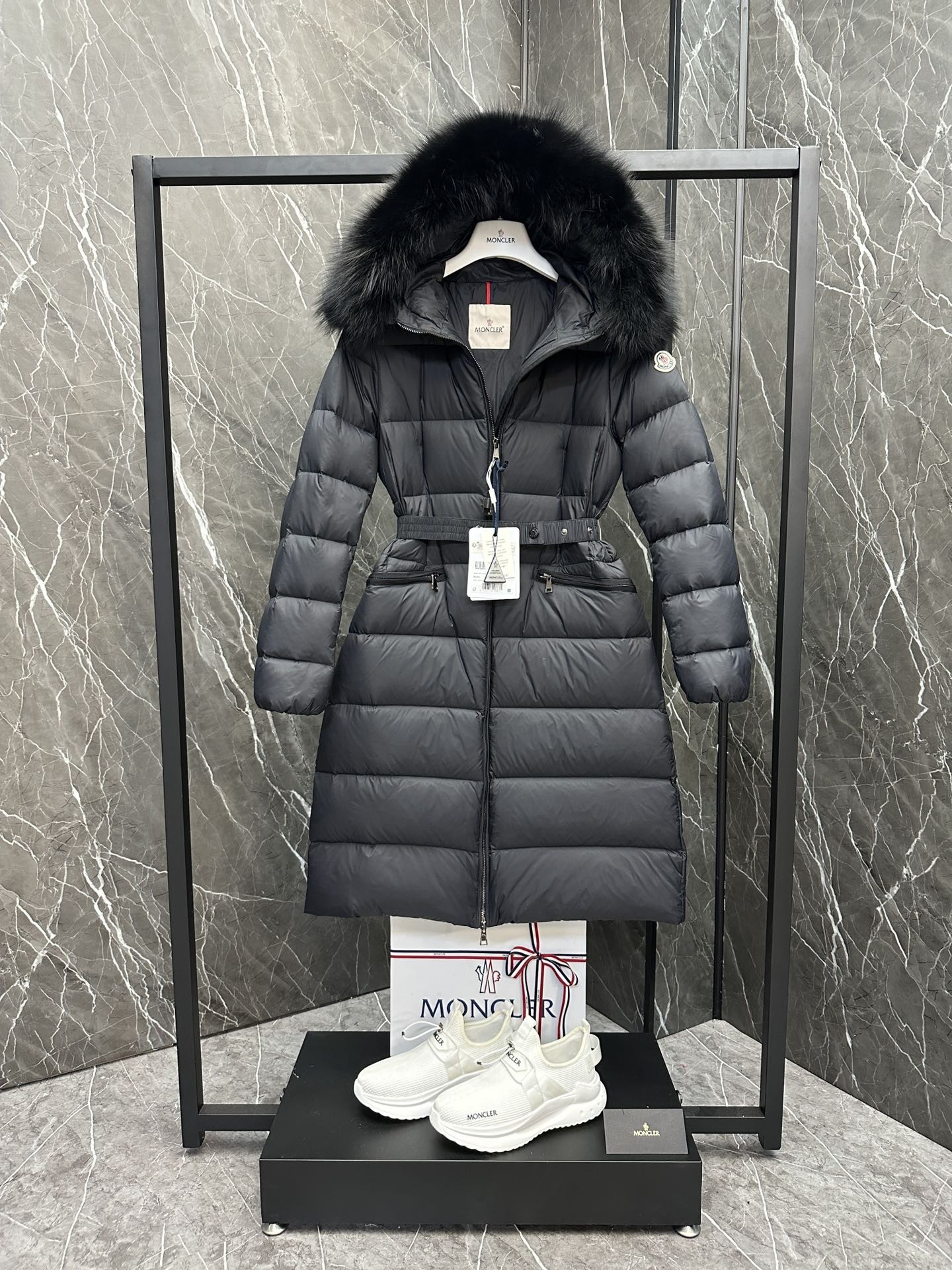 [MONCLER-몽클레어] 몽클레어 보에딕 여성 롱 패딩