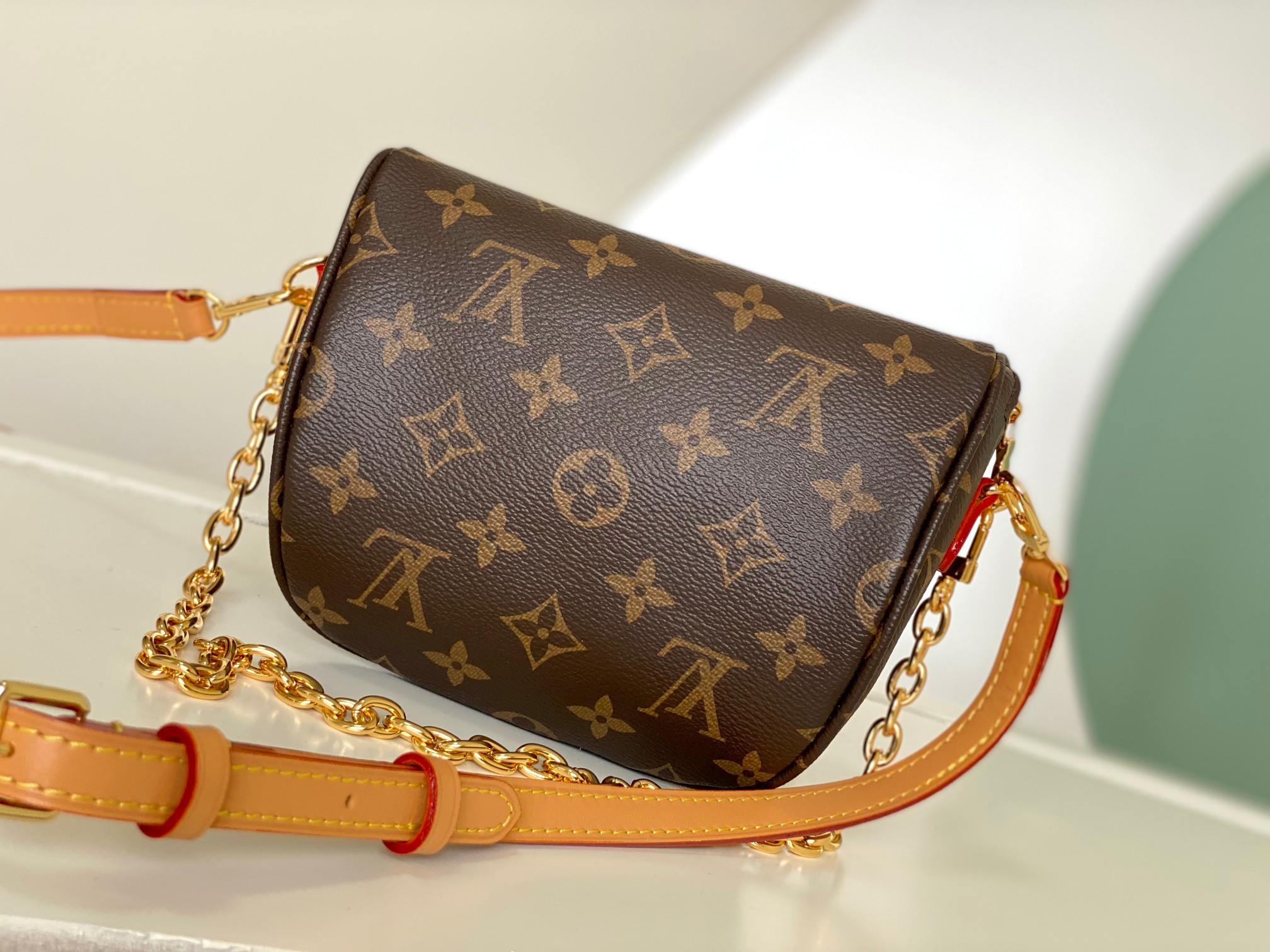 [LOUIS VUITTON-루이비통] 루이비통 미니 범백 M8233