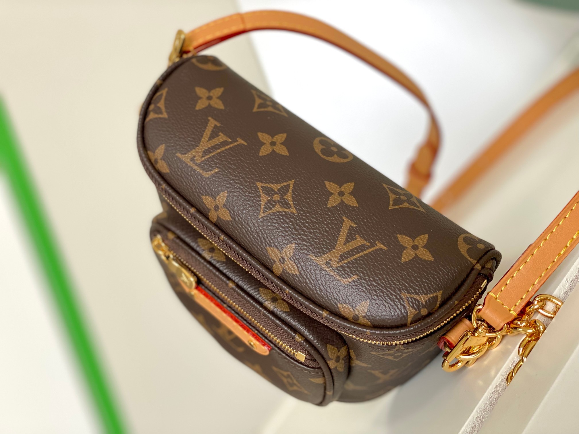 [LOUIS VUITTON-루이비통] 루이비통 미니 범백 M8233