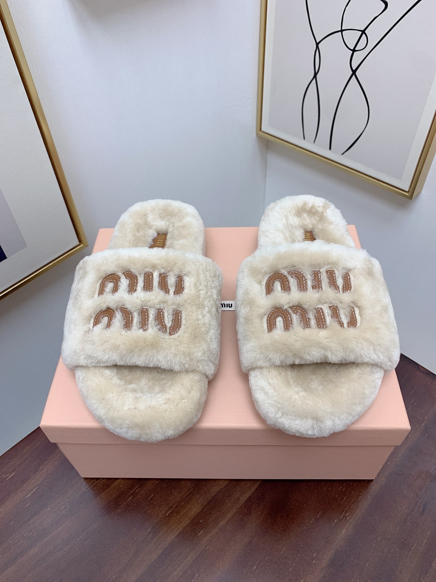 [MIU MIU-미우미우] 미우미우 털 슬리퍼