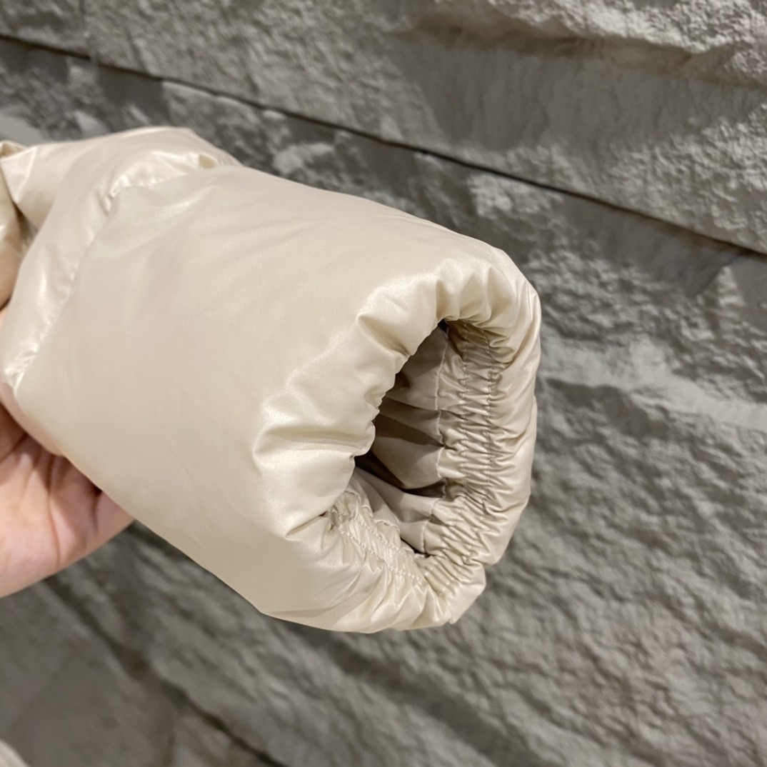 [MONCLER-몽클레어] 몽클레어 아바디아  패딩