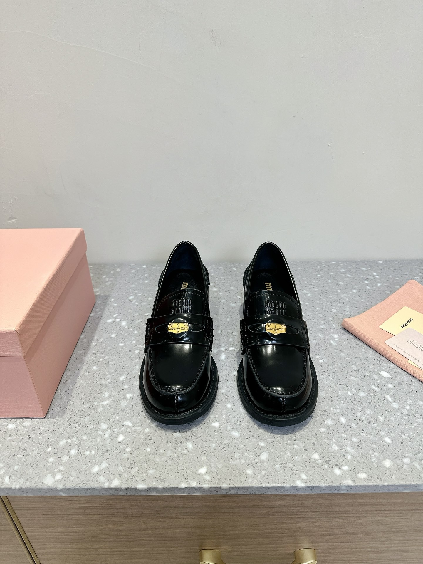 [MIU MIU-미우미우]  미우미우 펌프스 힐