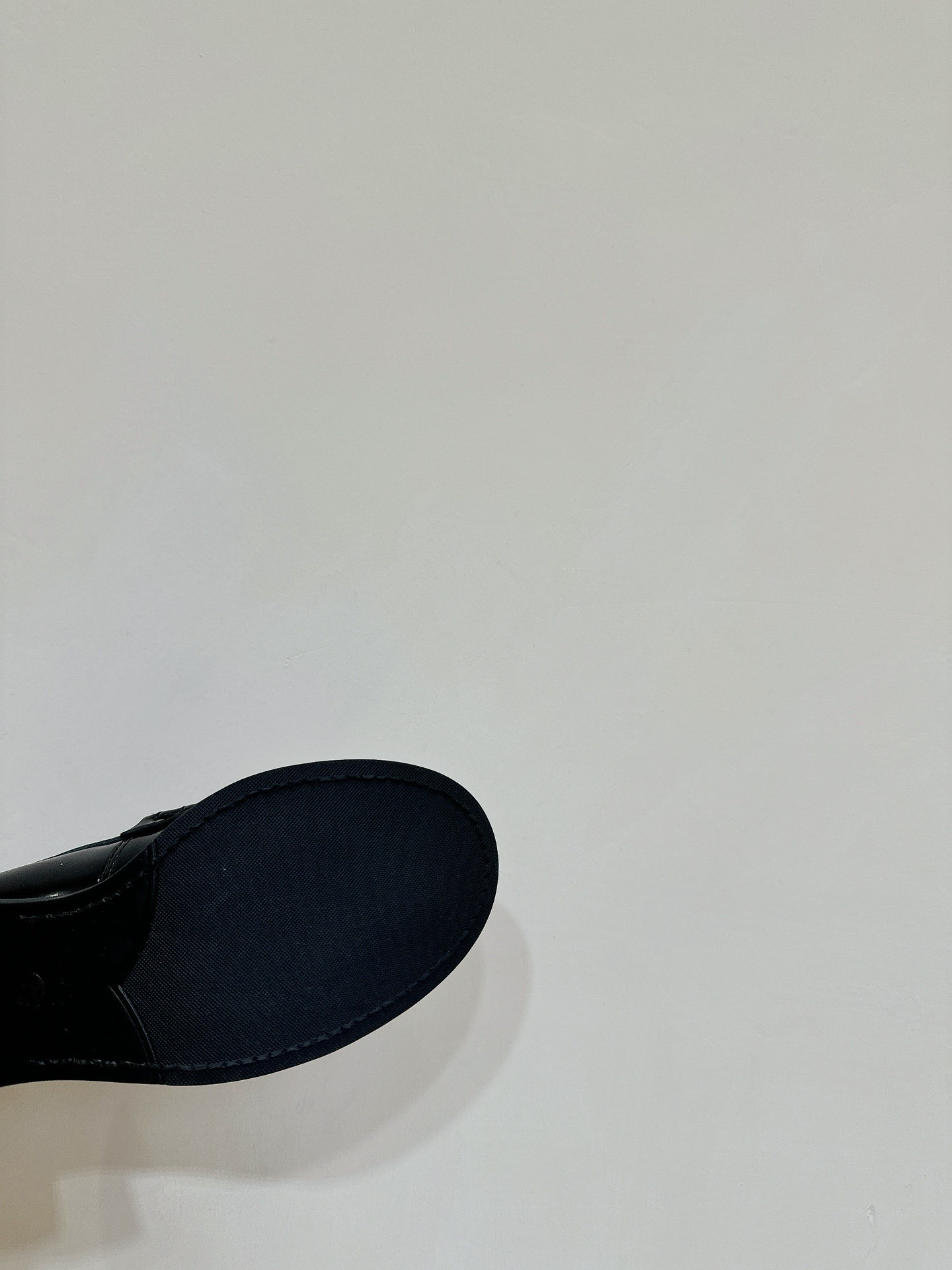 [MIU MIU-미우미우]  미우미우 펌프스 힐