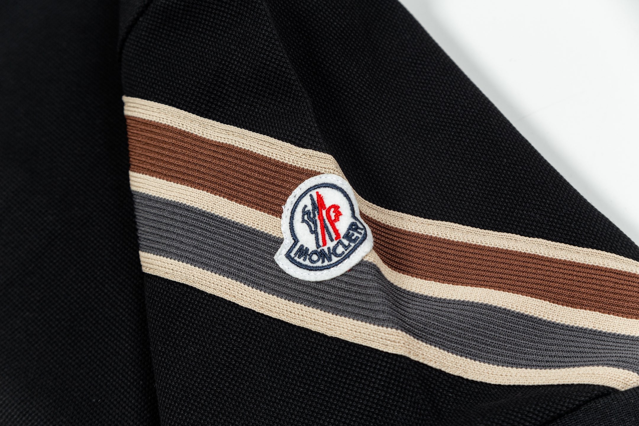 [MONCLER-몽클레어] 몽클레어 블랙 반팔 폴로 티셔츠