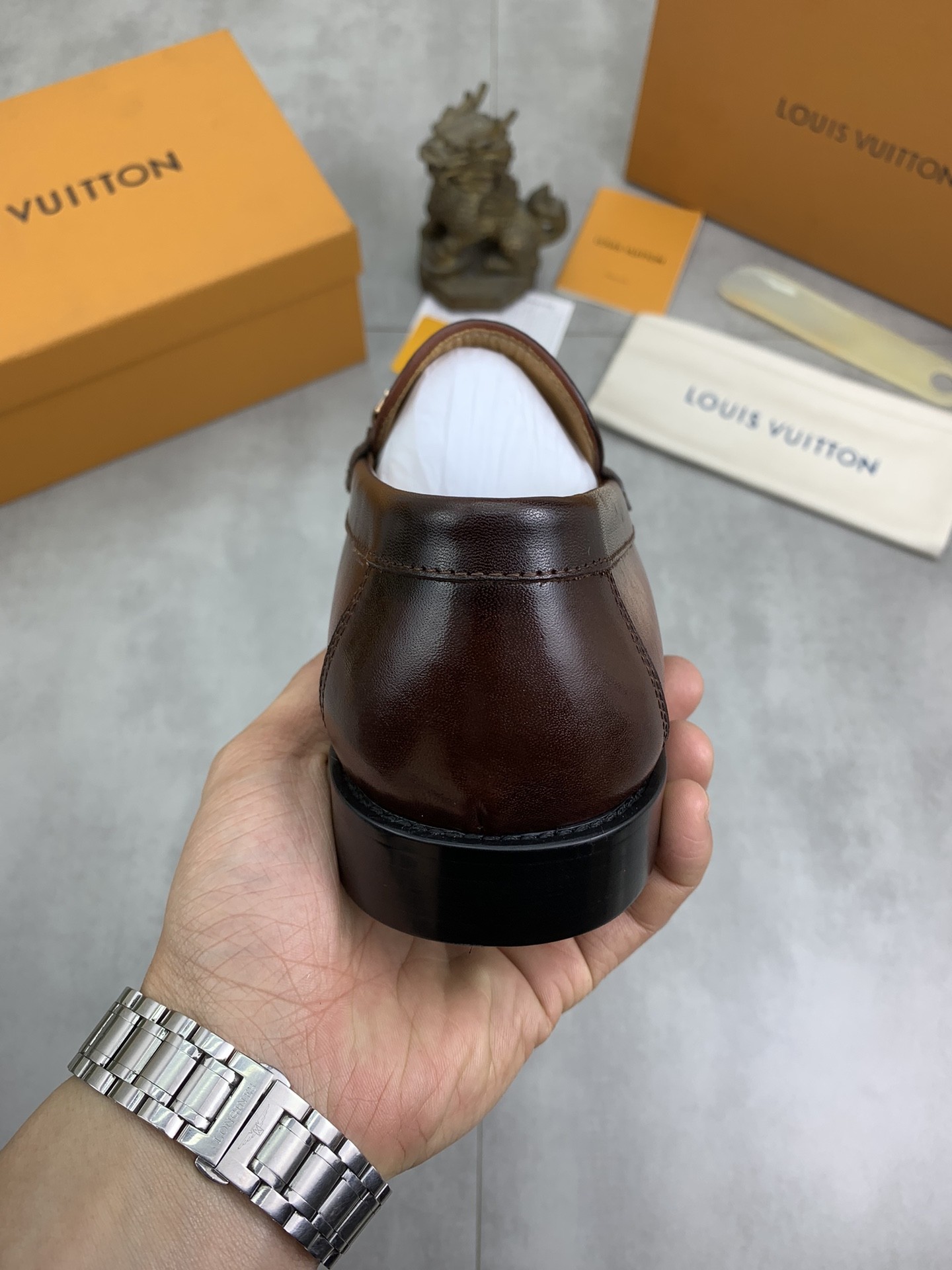 [LOUIS VUITTON-루이비통] 루이비통 남성 가죽 구두