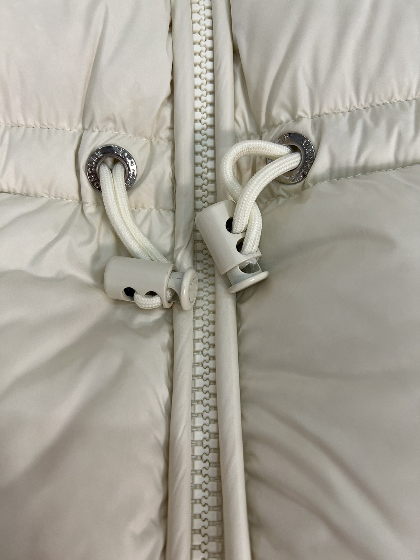 [MONCLER-몽클레어] 몽클레르 에스코 숏 다운 자켓