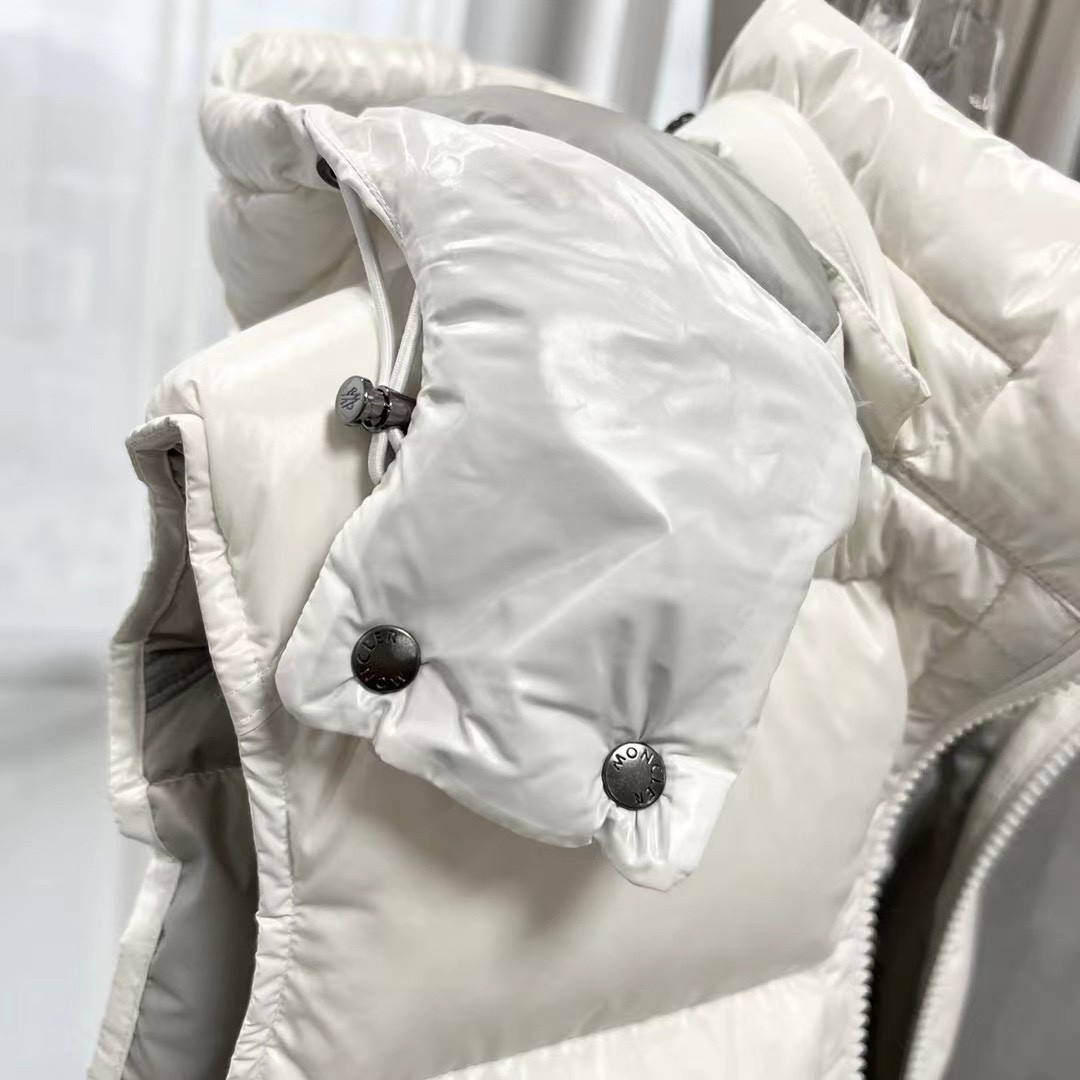 [MONCLER-몽클레어] 몽클레어 보머스 패딩 조끼