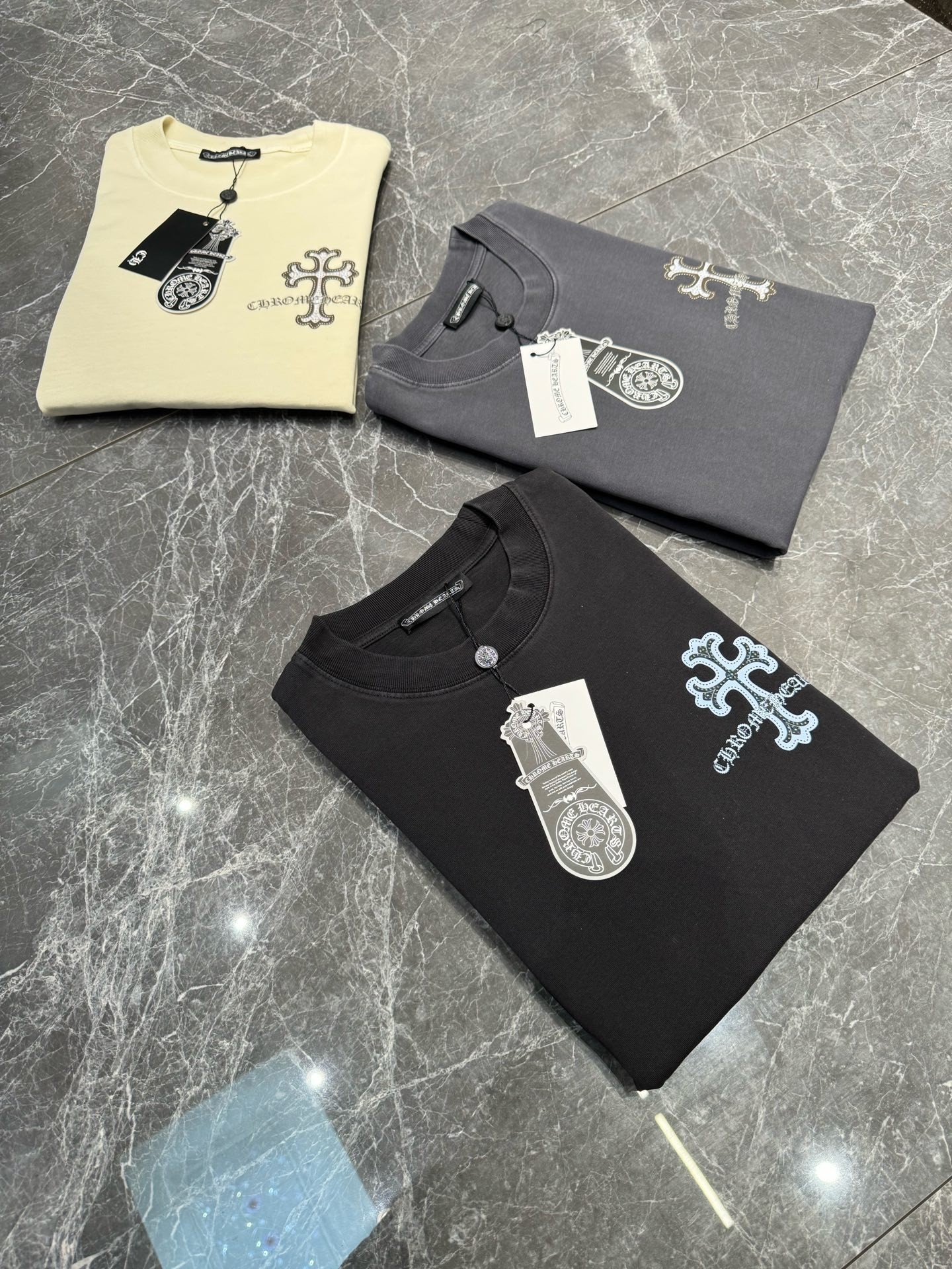 [CHROM HEARTS -크롬하츠] 크롬하츠 남녀공용 여름용 로고  반팔 티셔츠