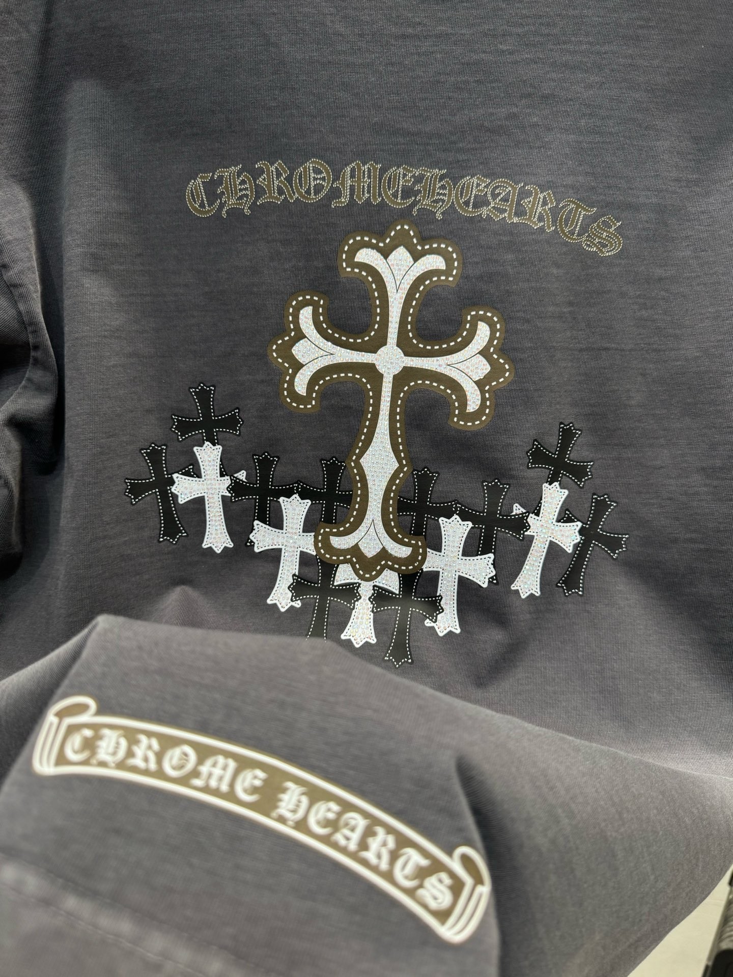 [CHROM HEARTS -크롬하츠] 크롬하츠 남녀공용 여름용 로고  반팔 티셔츠