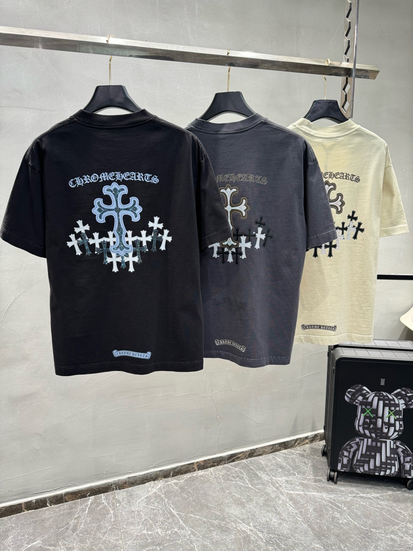 [CHROM HEARTS -크롬하츠] 크롬하츠 남녀공용 여름용 로고  반팔 티셔츠