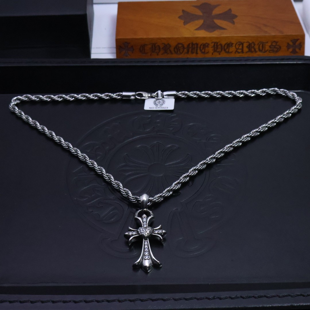 [CHROM HEARTS -크롬하츠] 크롬하츠 십자가 목걸이