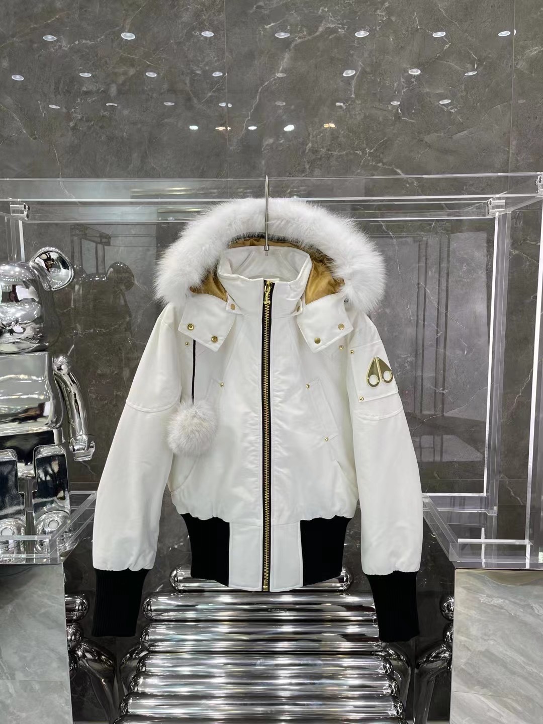 [Moose knuckles -무스너클 ]  무스너클 여성 봄버 패딩 자켓