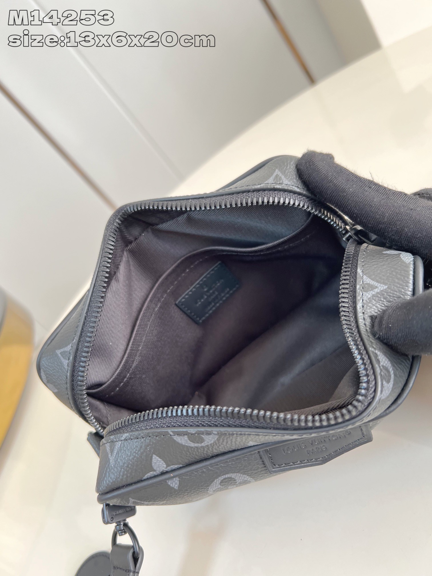 [LOUIS VUITTON-루이비통] 루이비통 트레카데로 웨어러블 윌릿 크로스백 M14253