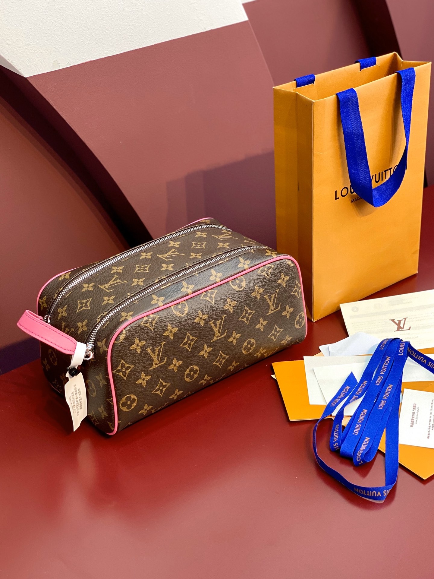 [LOUIS VUITTON-루이비통] 루이비통 토일렛 도프 파우치 M12641