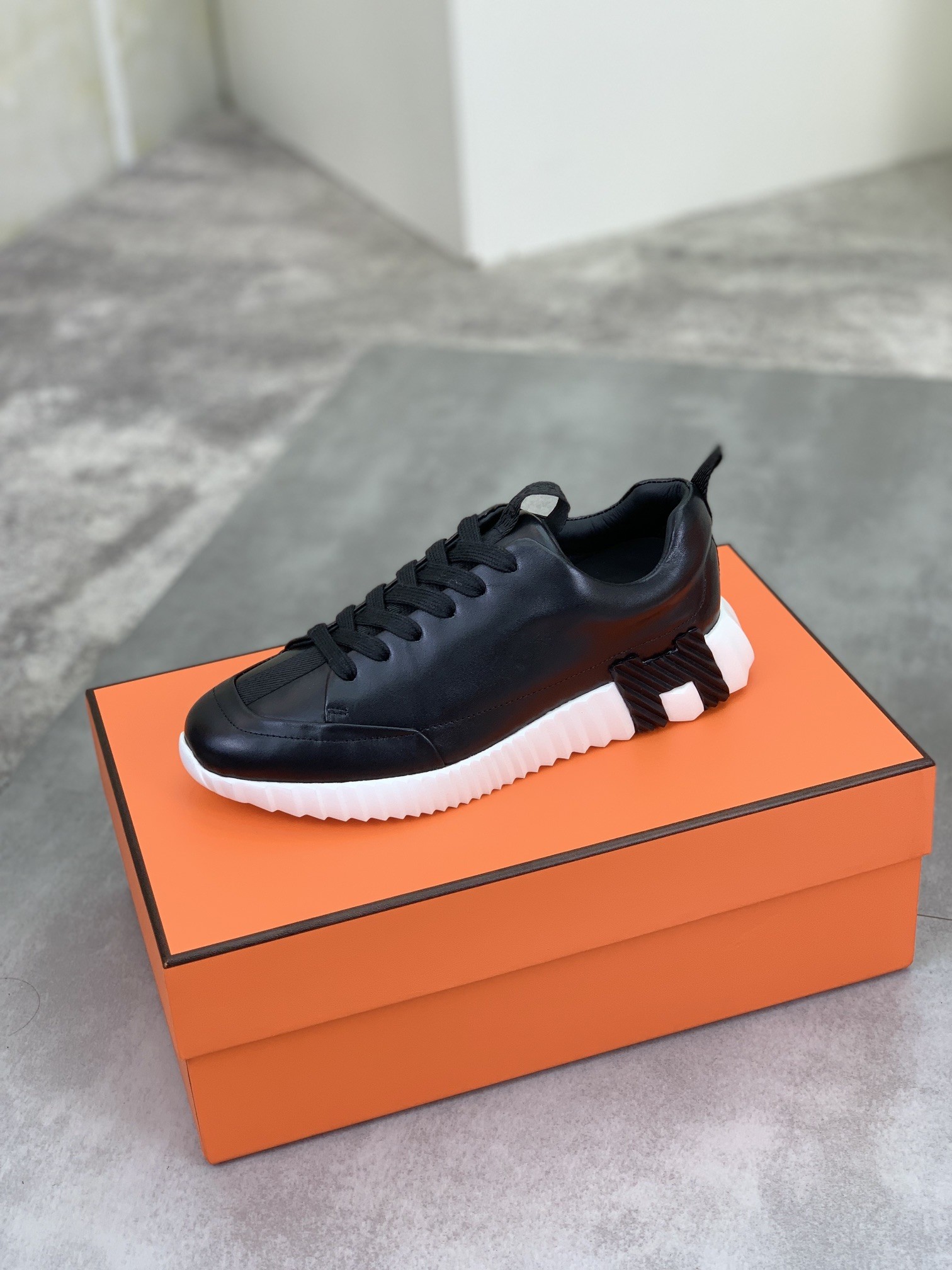 [HERMES-에르메스] 에르메스 바운싱 스니커즈