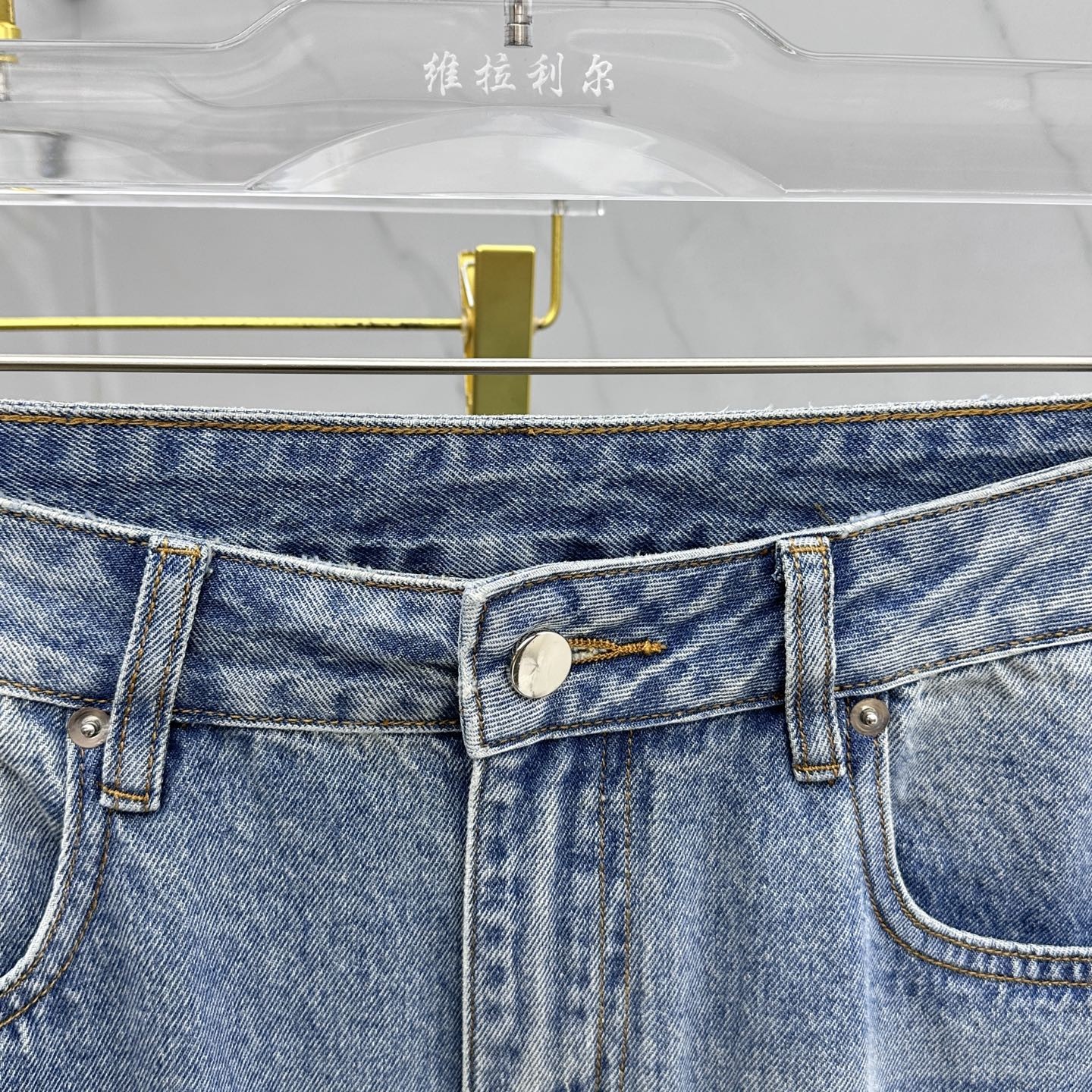 [MONCLER-몽클레어] 몽클레어 헤론프레스톤 청바지