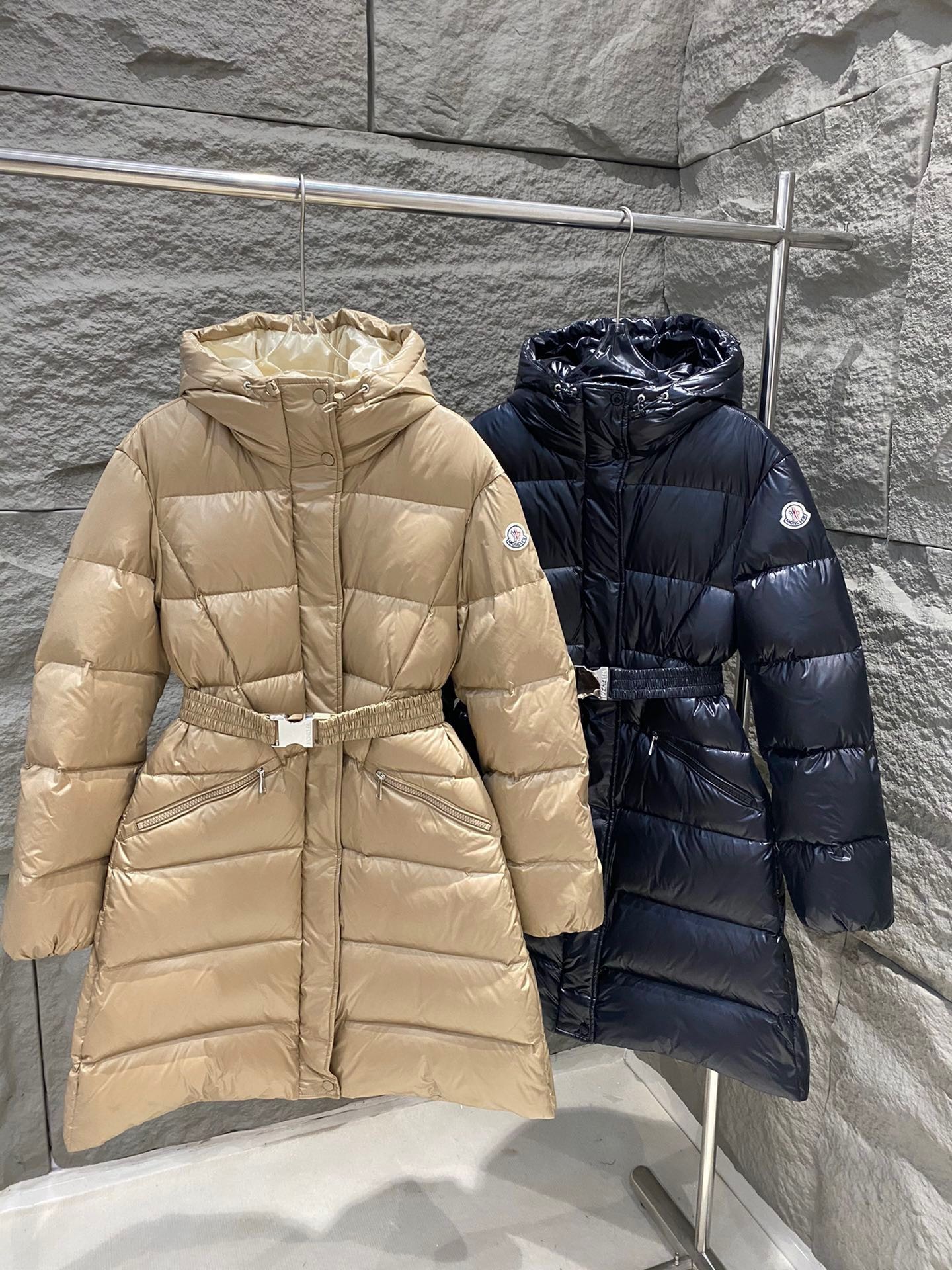 [MONCLER-몽클레어] 몽클레어 벨뷰 롱 다운 패딩