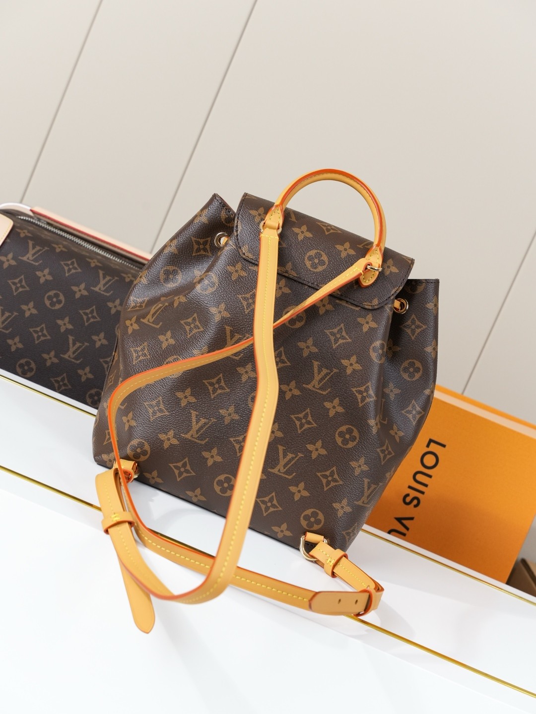 [LOUIS VUITTON-루이비통] 루이비통 몽수리 PM백팩 모노그램  M45501