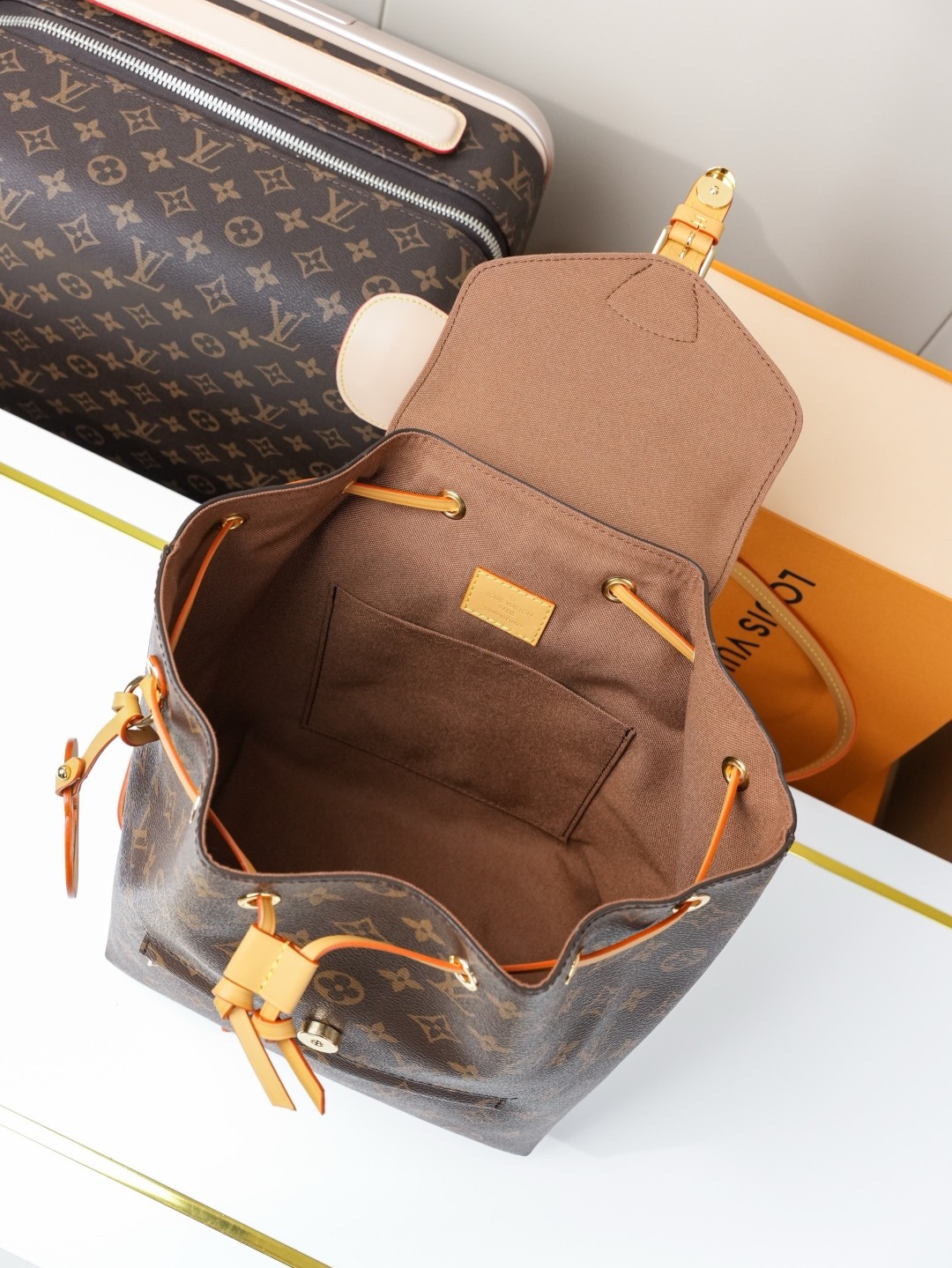 [LOUIS VUITTON-루이비통] 루이비통 몽수리 PM백팩 모노그램  M45501