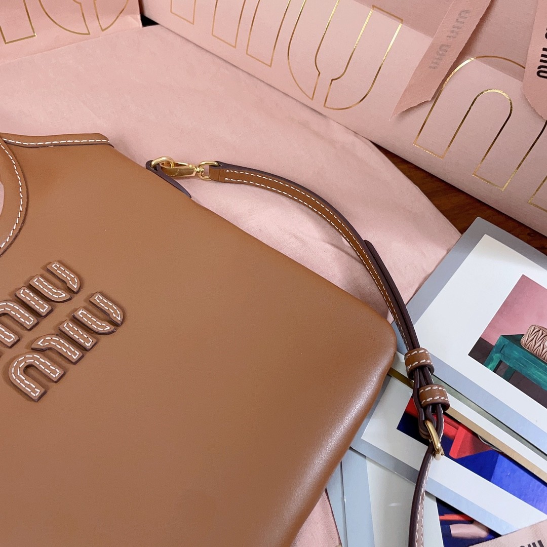 [MIU MIU-미우미우]  미우미우  아이비백 스몰