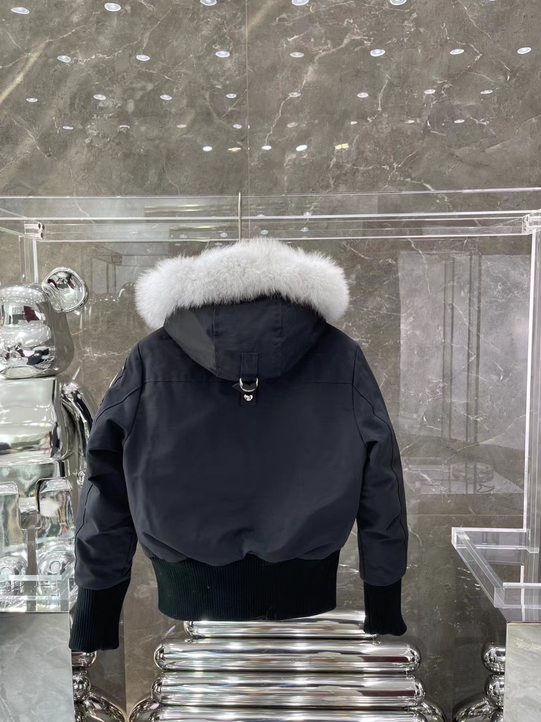 [Moose knuckles -무스너클 ]   무스너클 내추럴 봄버 패딩 재킷