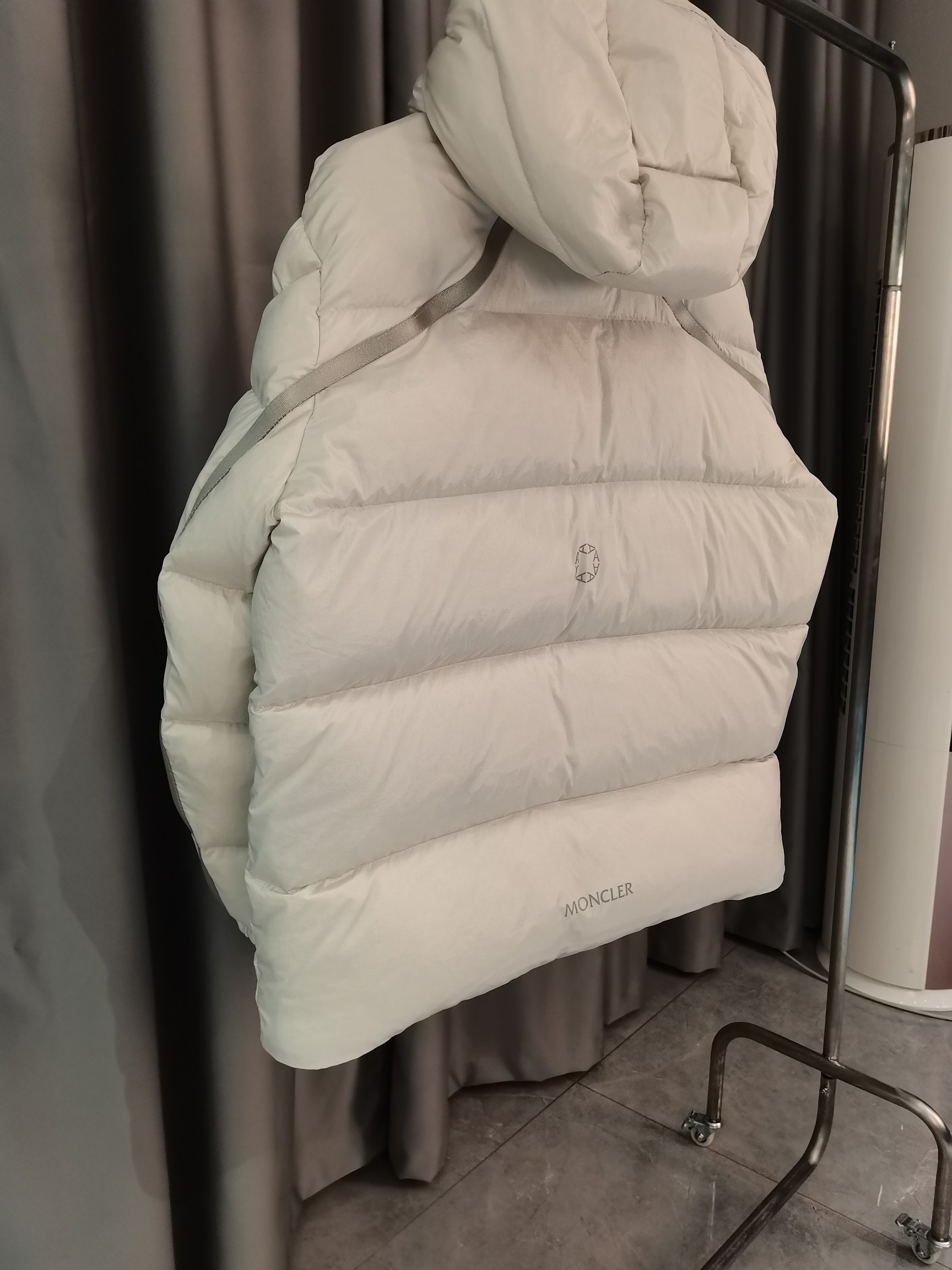 [MONCLER-몽클레어] 몽클레어 X알릭스 구스 다운 패딩