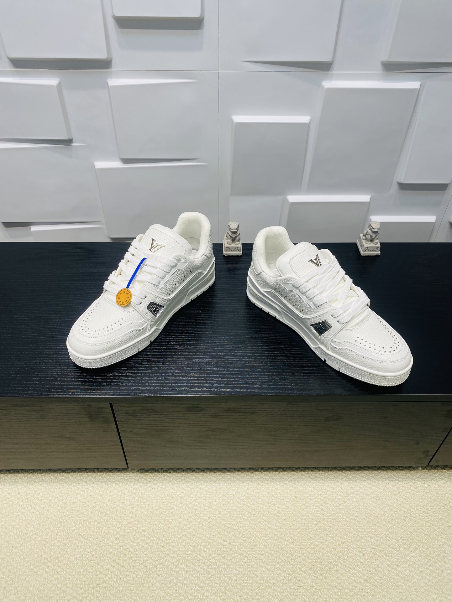 [ LOUIS VUITTON-루이비통] 루이비통 트레이너 스니커즈