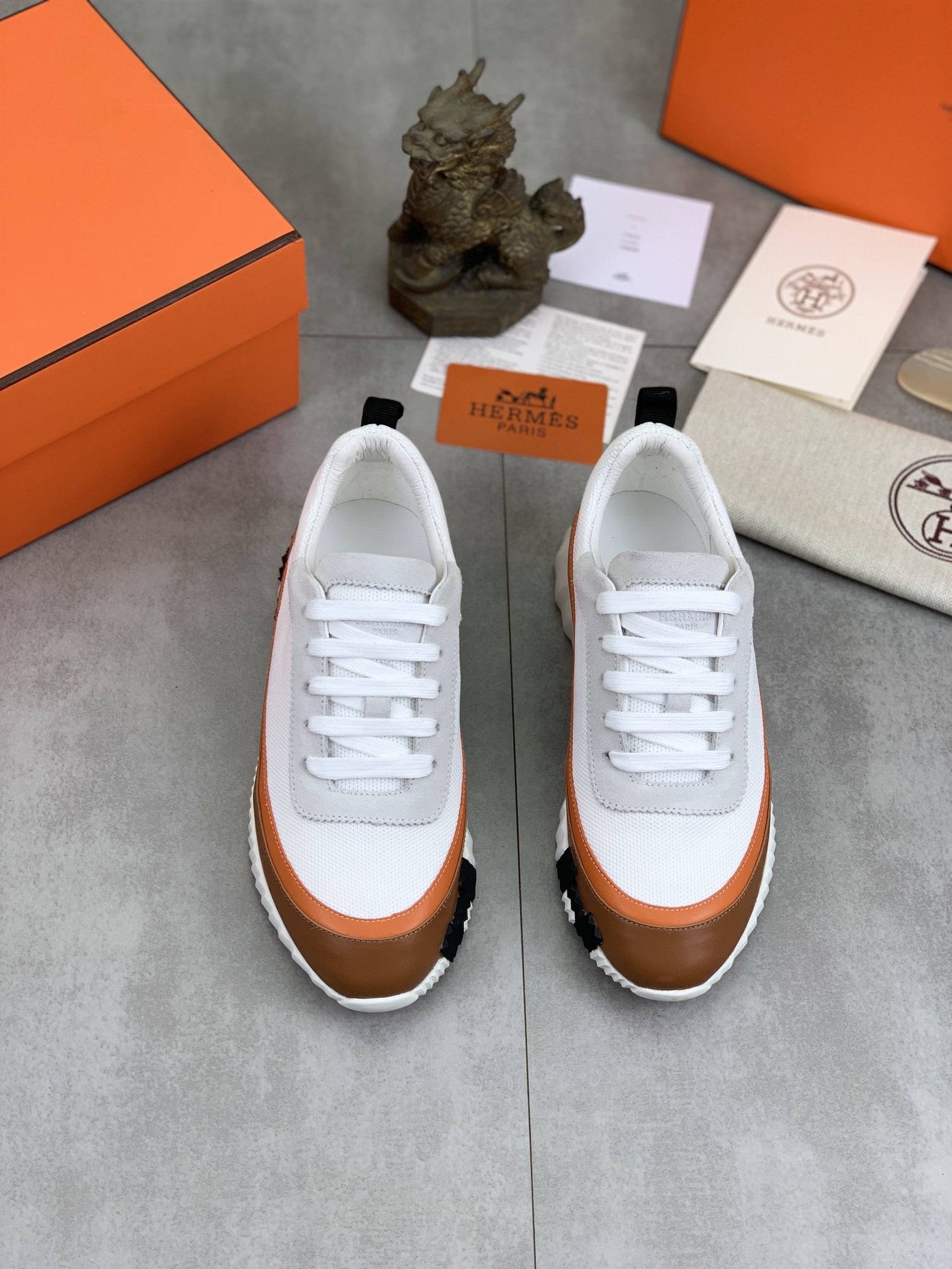 [HERMES-에르메스] 에르메스 바운싱 스니커즈 남여공용