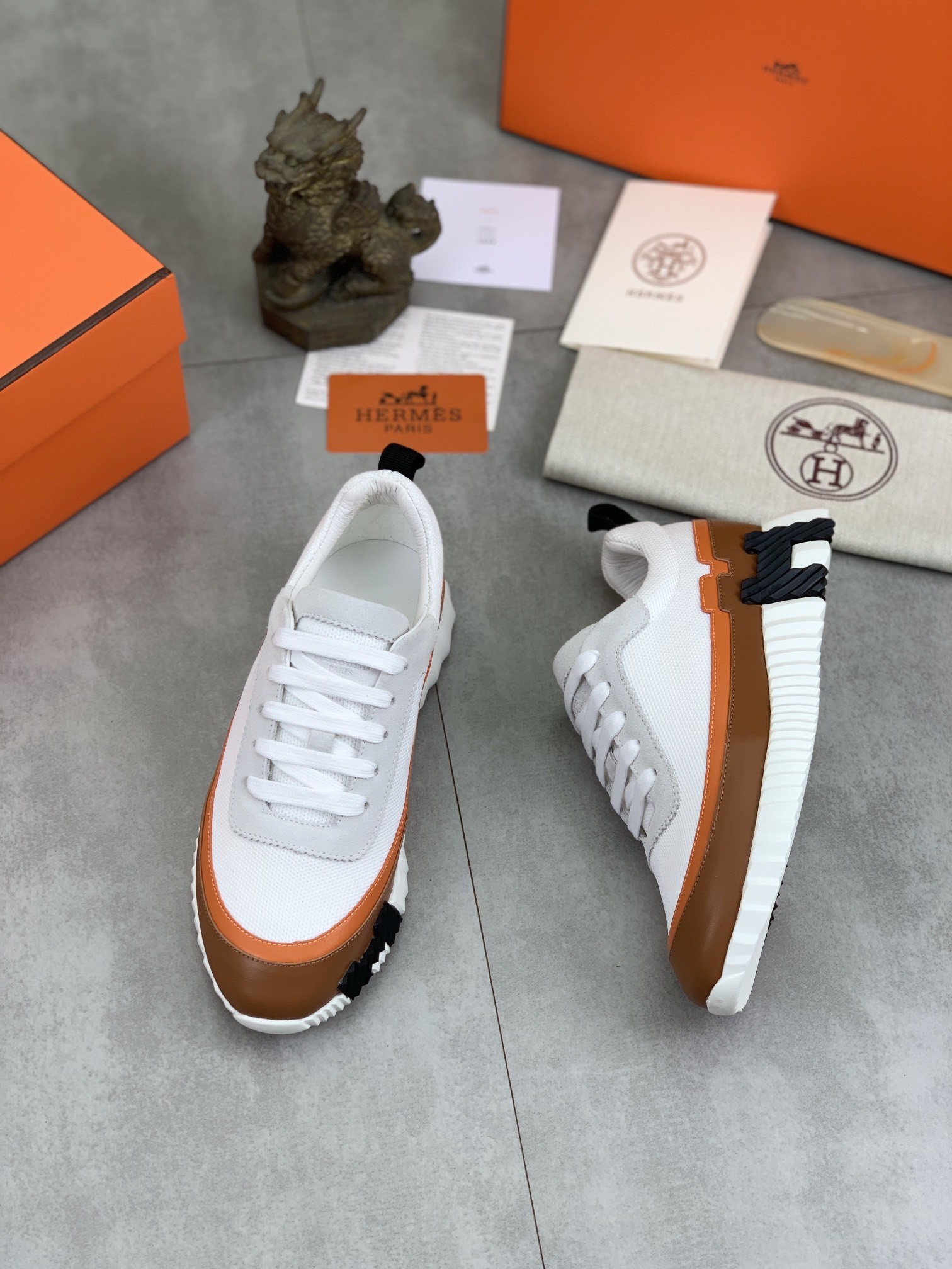 [HERMES-에르메스] 에르메스 바운싱 스니커즈 남여공용