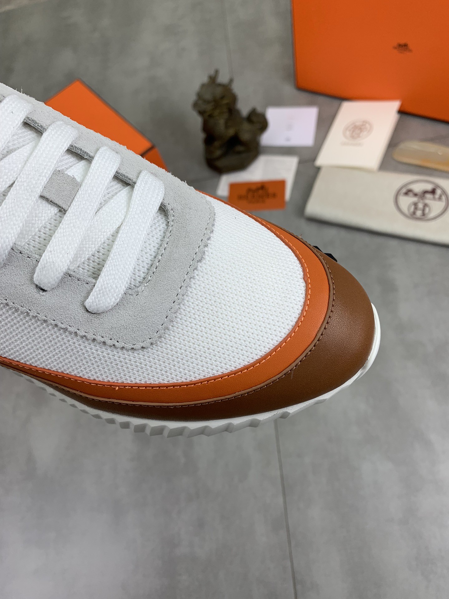 [HERMES-에르메스] 에르메스 바운싱 스니커즈 남여공용