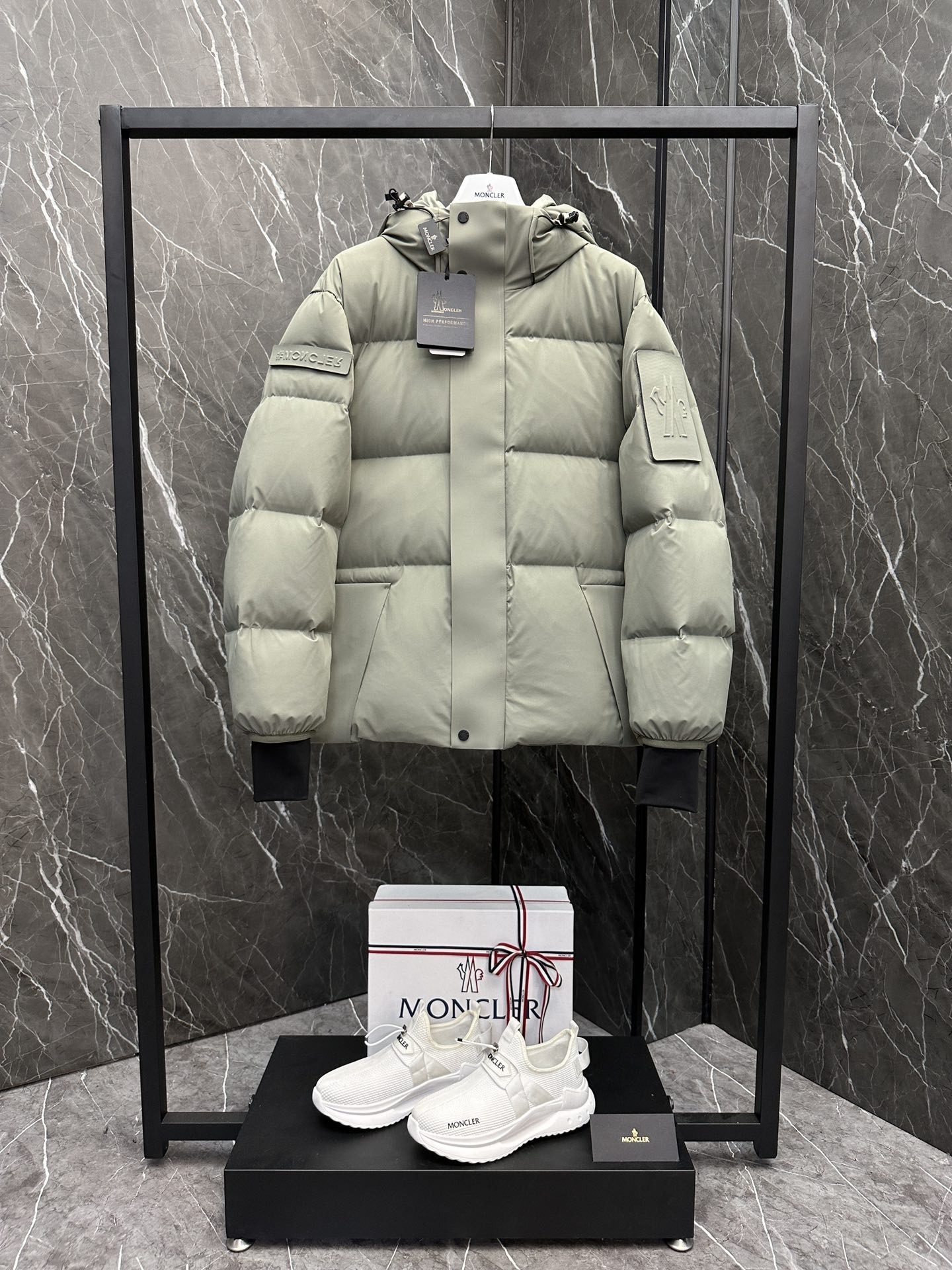 [MONCLER-몽클레어] 몽클레어 그르노블 남성 패딩