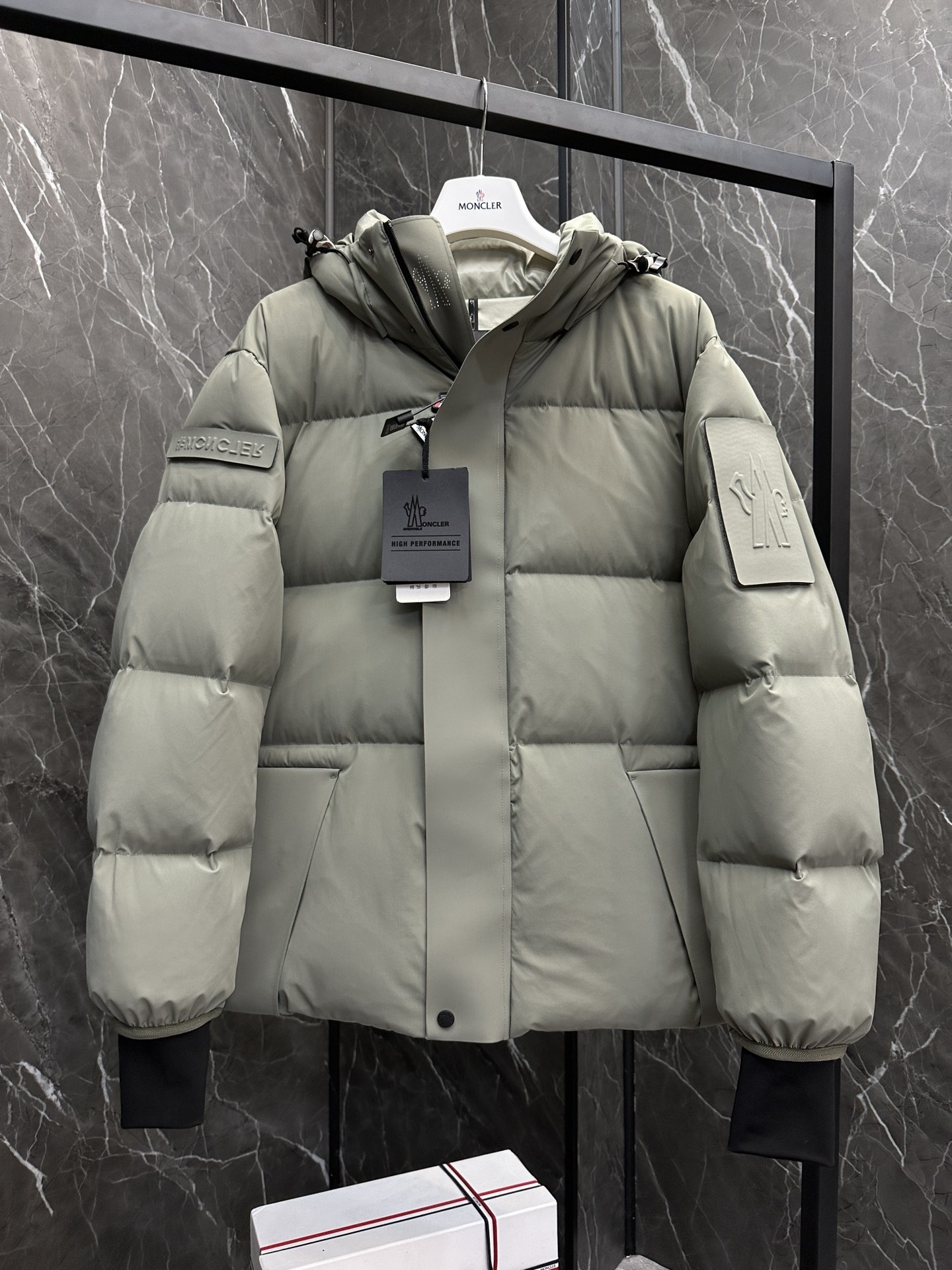 [MONCLER-몽클레어] 몽클레어 그르노블 남성 패딩