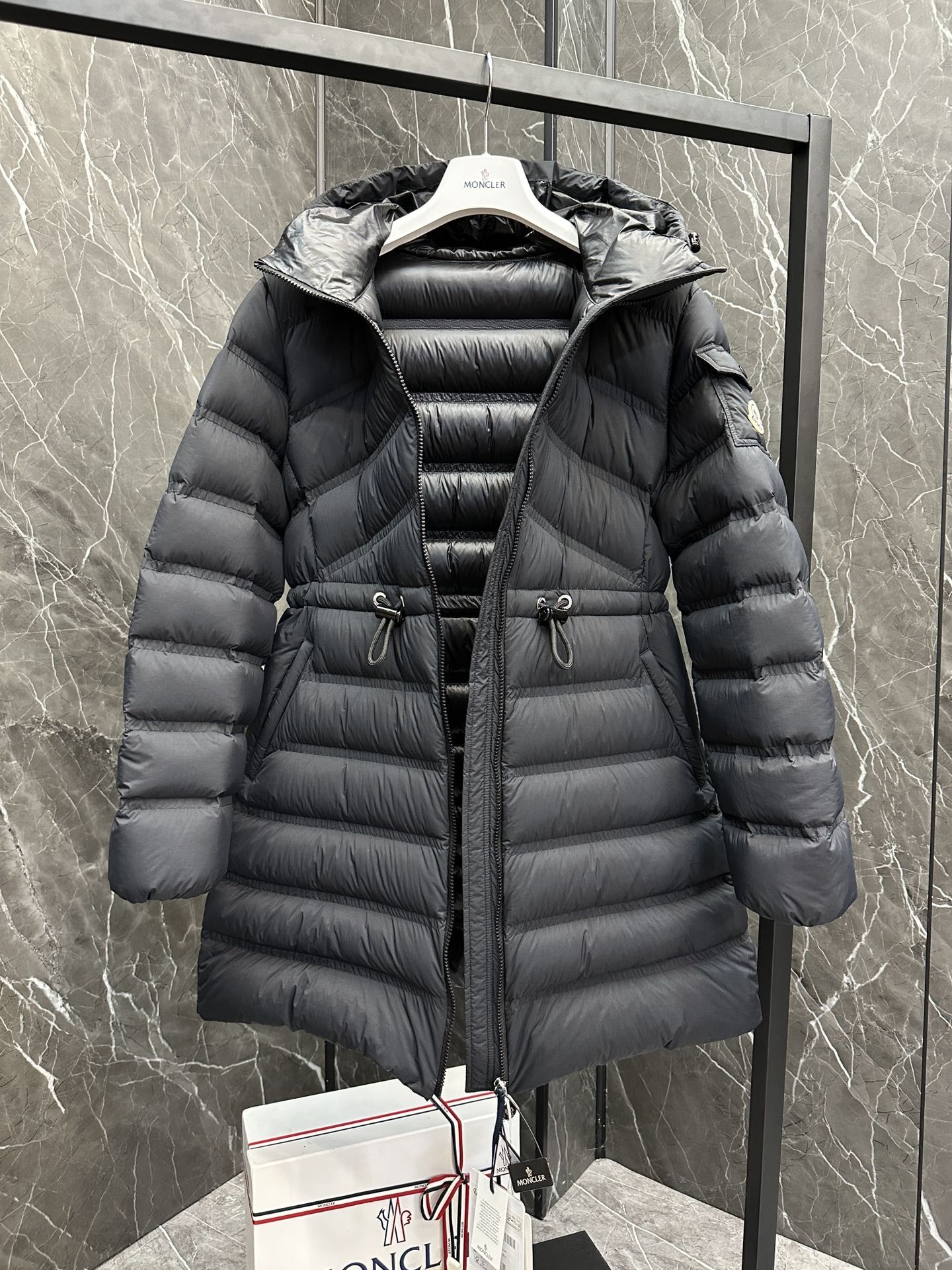 [MONCLER-몽클레어] 몽클레어 알라스토어 롱 패딩