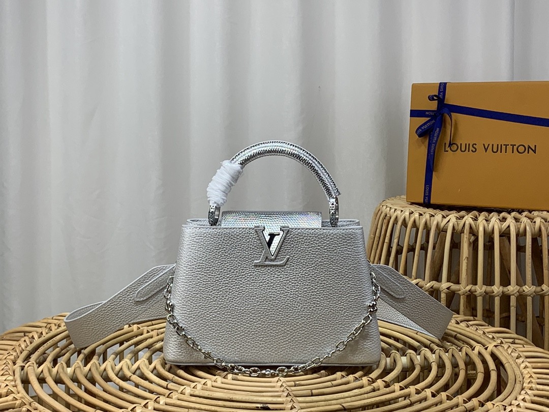 루이비통 카푸신 토트백