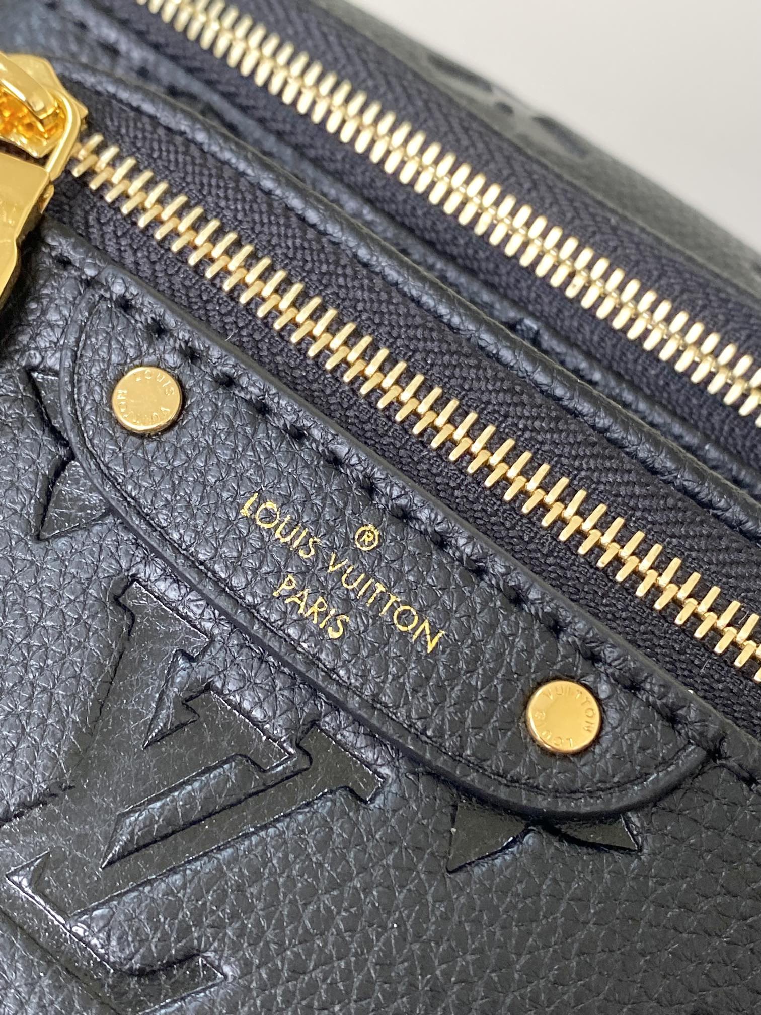 [LOUIS VUITTON-루이비통] 루이비통 미니 범백 M46917