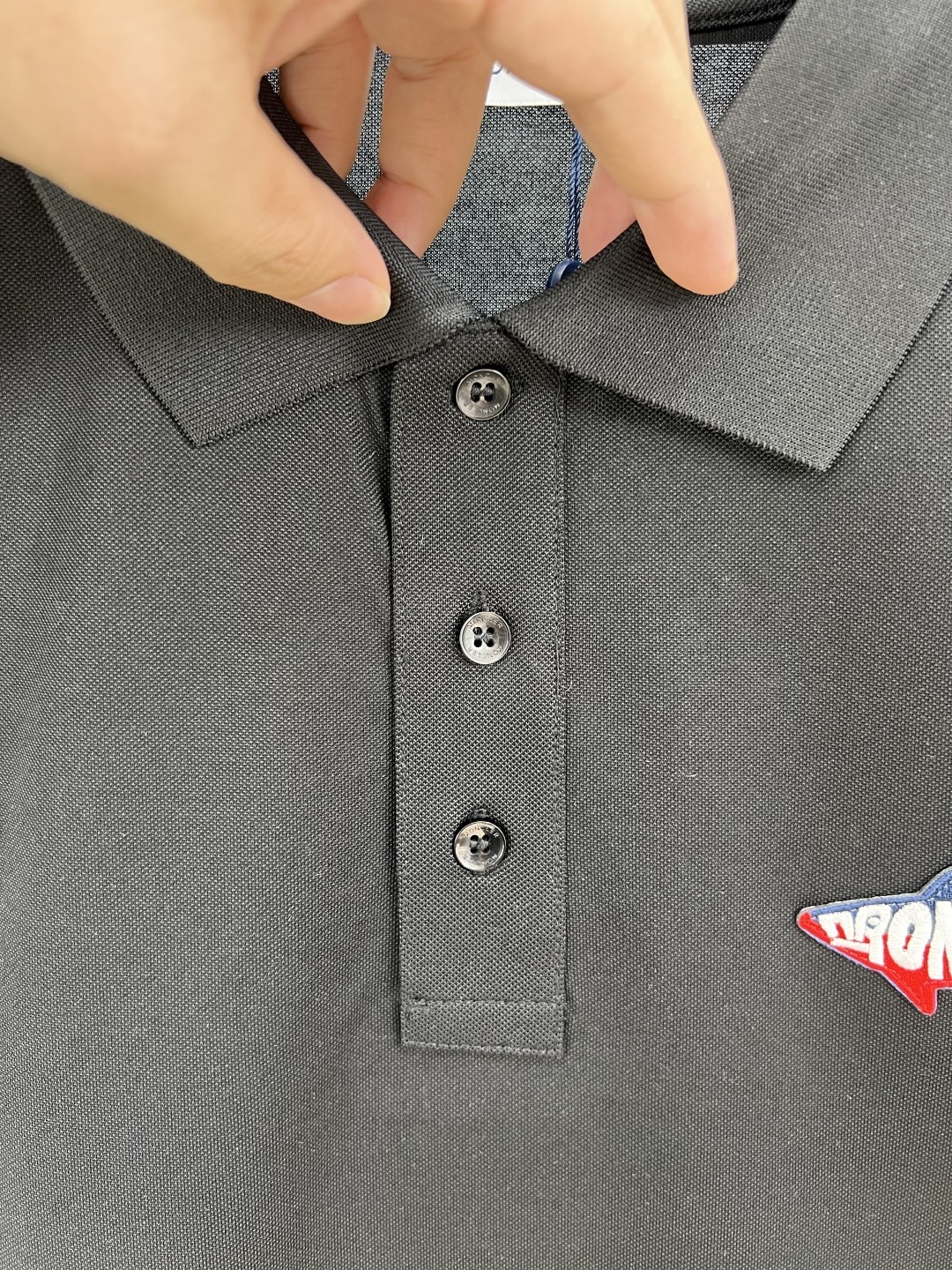 [MONCLER-몽클레어] 몽클레어 남성 테니스 로고 셔츠 반팔티