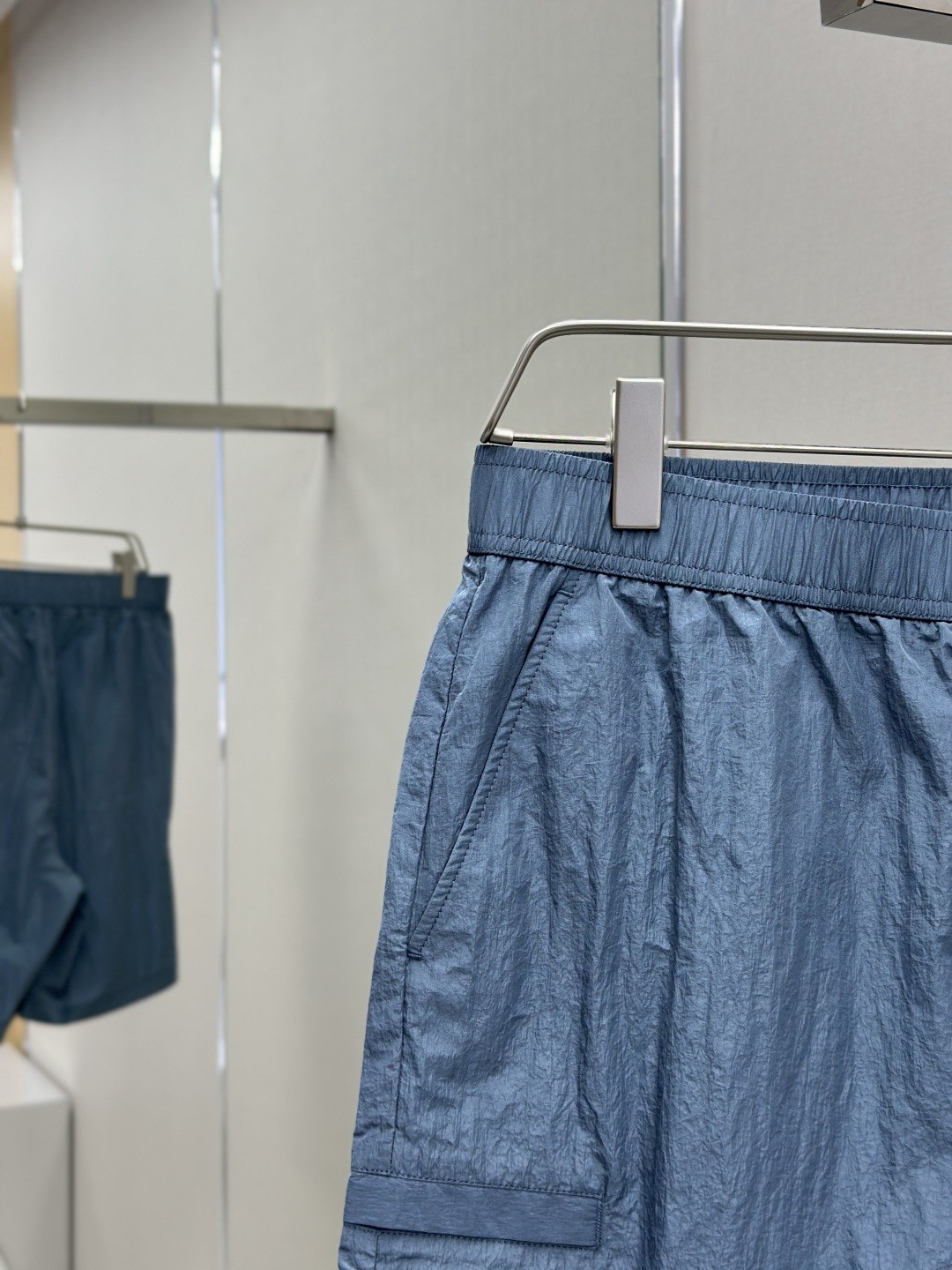 [STON ISLAND -스톤아일랜드] 스톤아일랜드 메탈 스윔 숏츠 블루 그레이