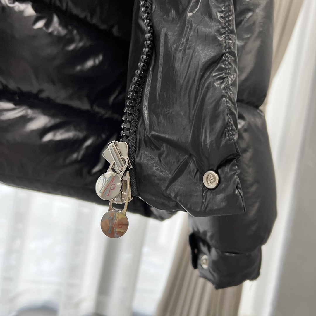 [MONCLER-몽클레어]  몽클레어 베제르 패딩