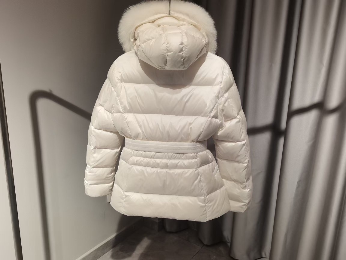 [MONCLER-몽클레어] 몽클레어 보에드 퍼 쇼트 다운 재킷